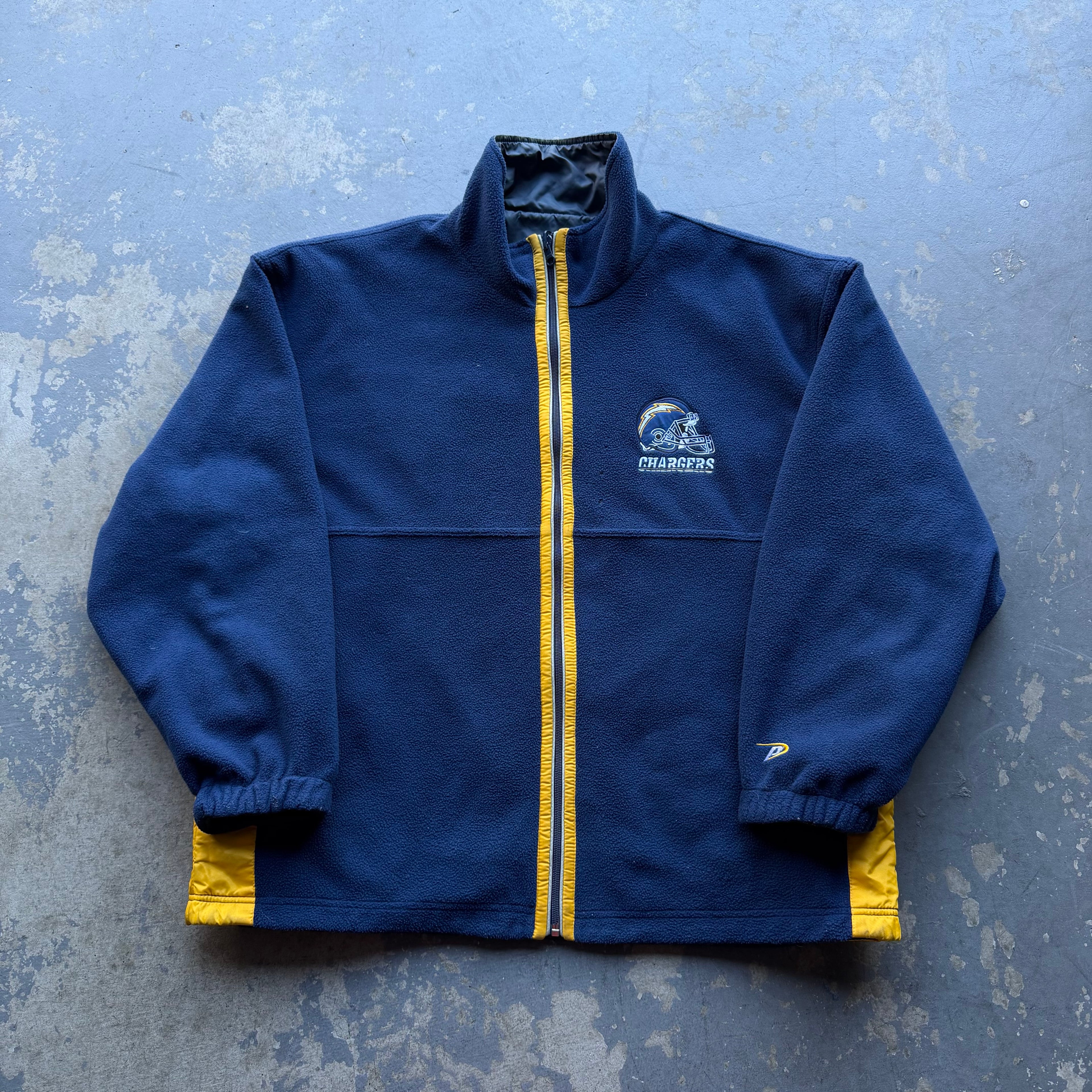 00’S CHARGERS REVERSIBLE PRO PLAYER FLEECE JACKET (L)