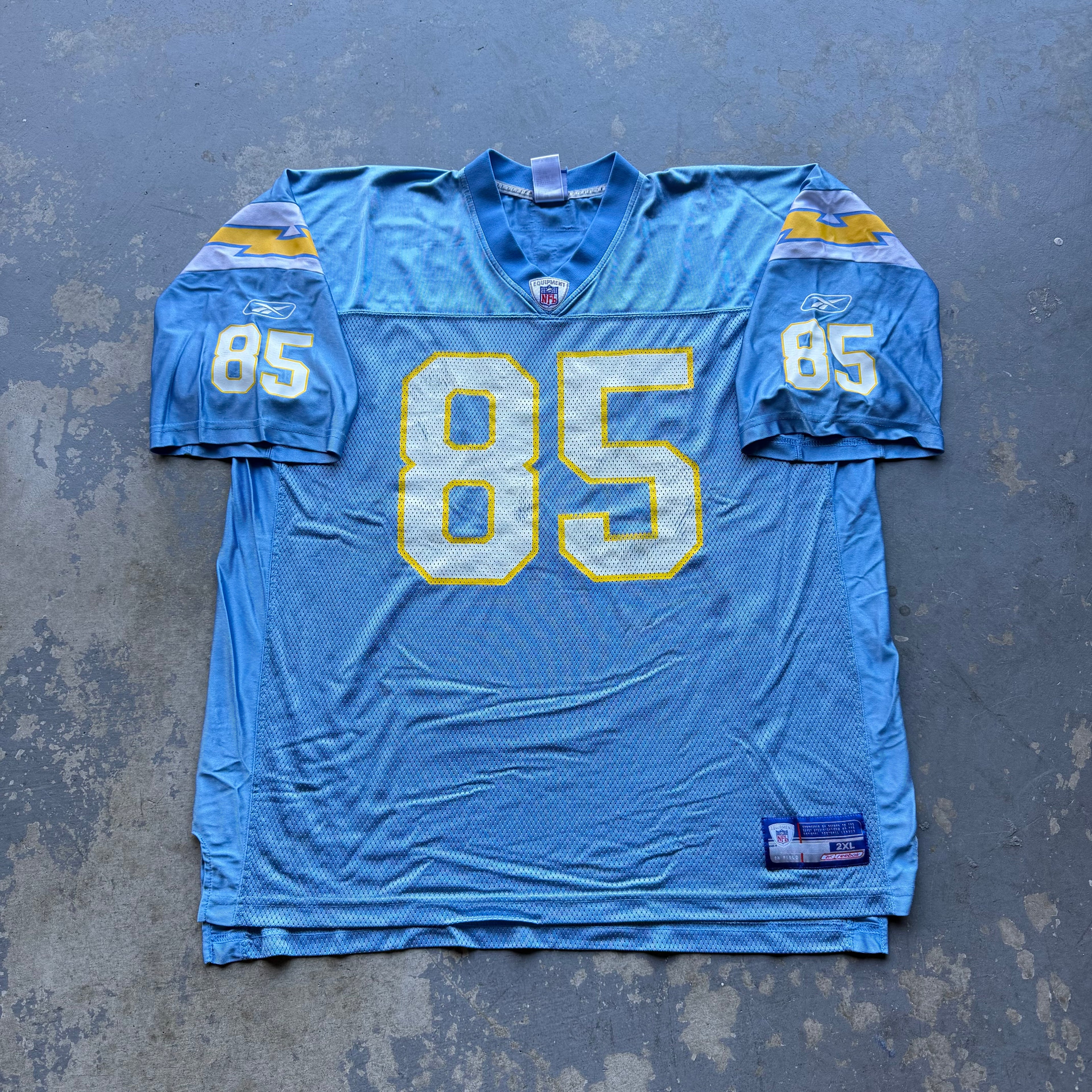 00’S REEBOK CHARGERS ANTONIO GATES POWDER BLUE JERSEY (XXL)