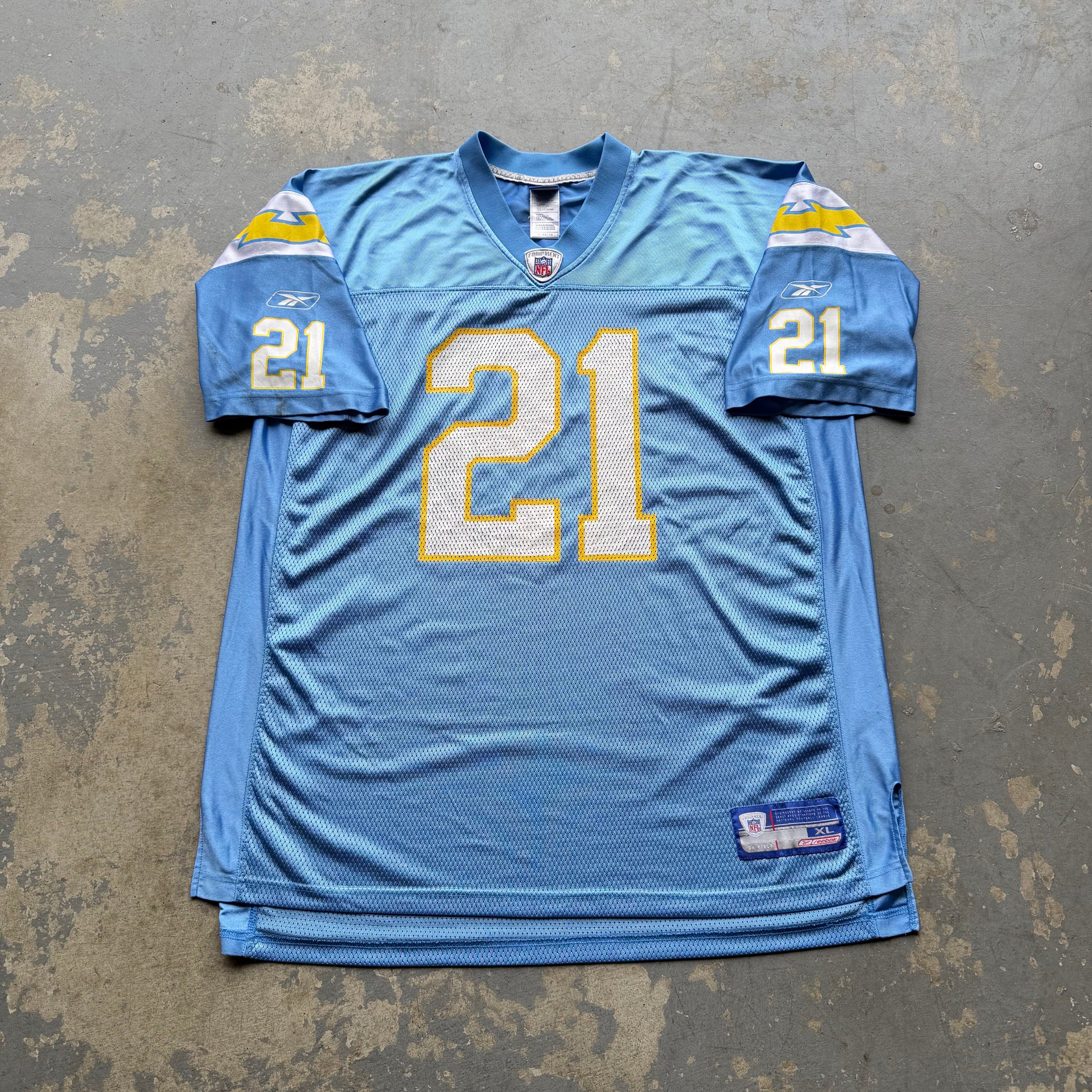 00’S REEBOK CHARGERS LADANIAN TOMLINSON POWDER BLUE JERSEY (XL)