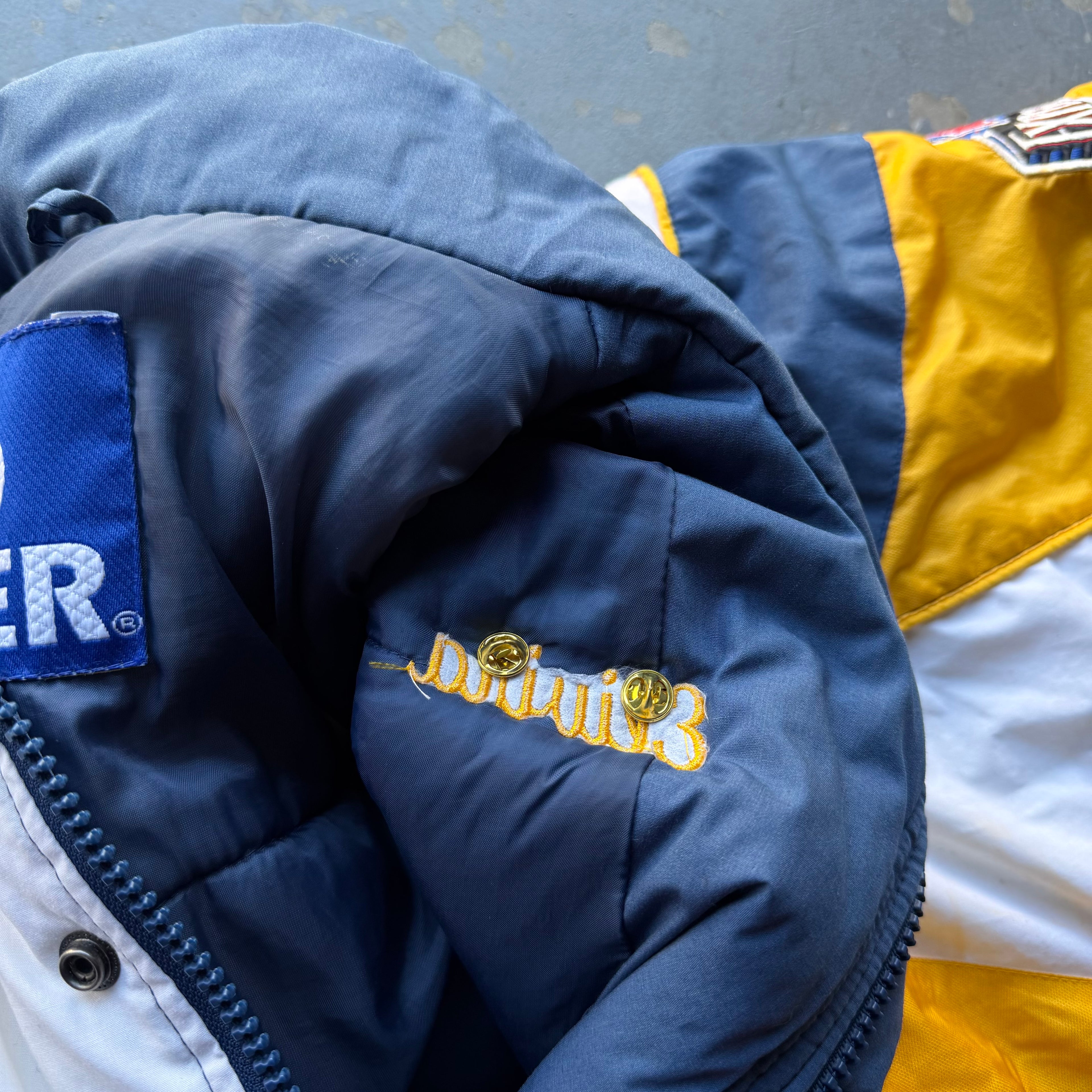 90’S CHARGERS NFL EXPERIENCE PRO PLAYER PUFFER JACKET (XL)