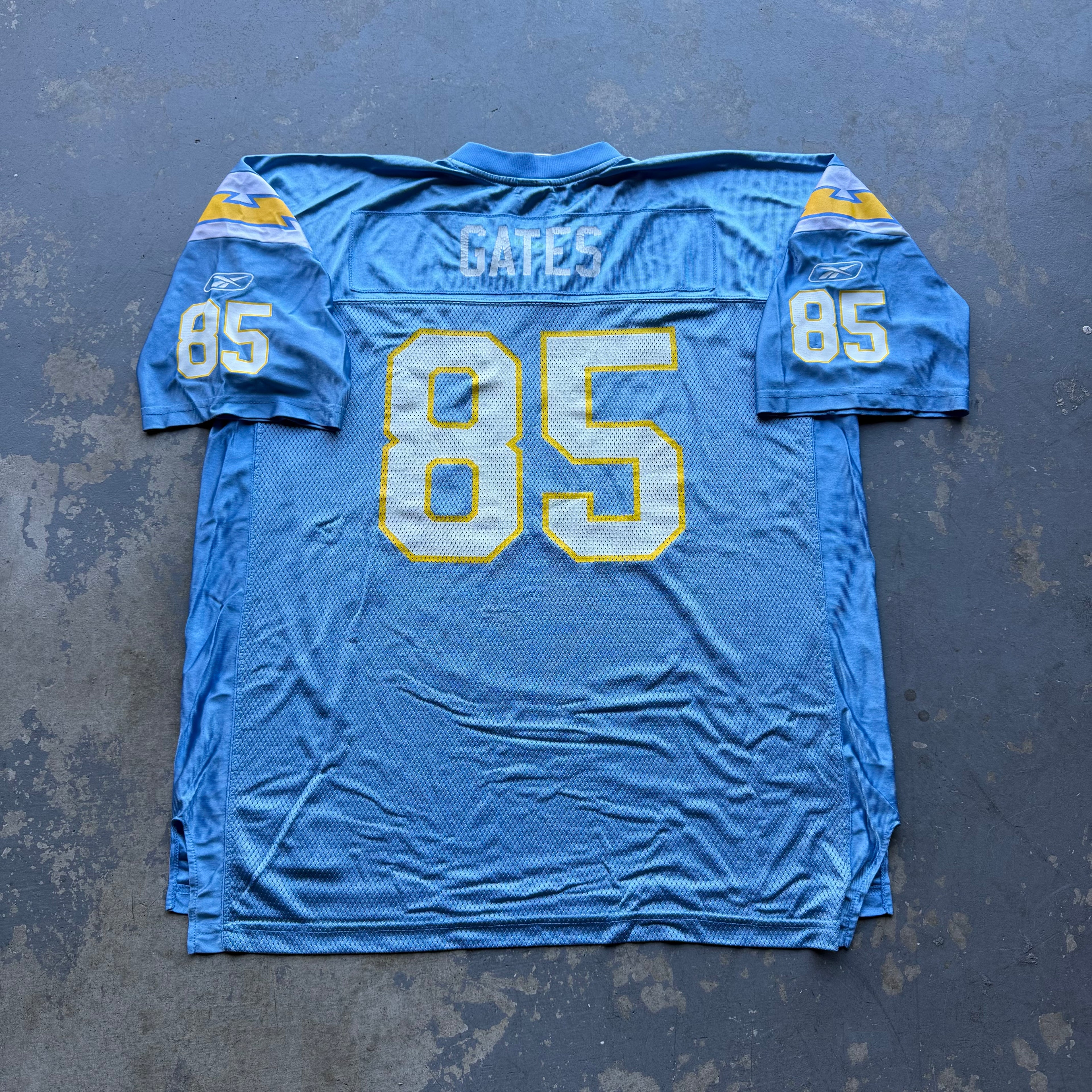 00’S REEBOK CHARGERS ANTONIO GATES POWDER BLUE JERSEY (XXL)