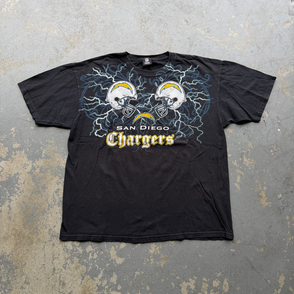 00'S CHARGERS Y2K HELMET LIGHTNING T-SHIRT (XL)