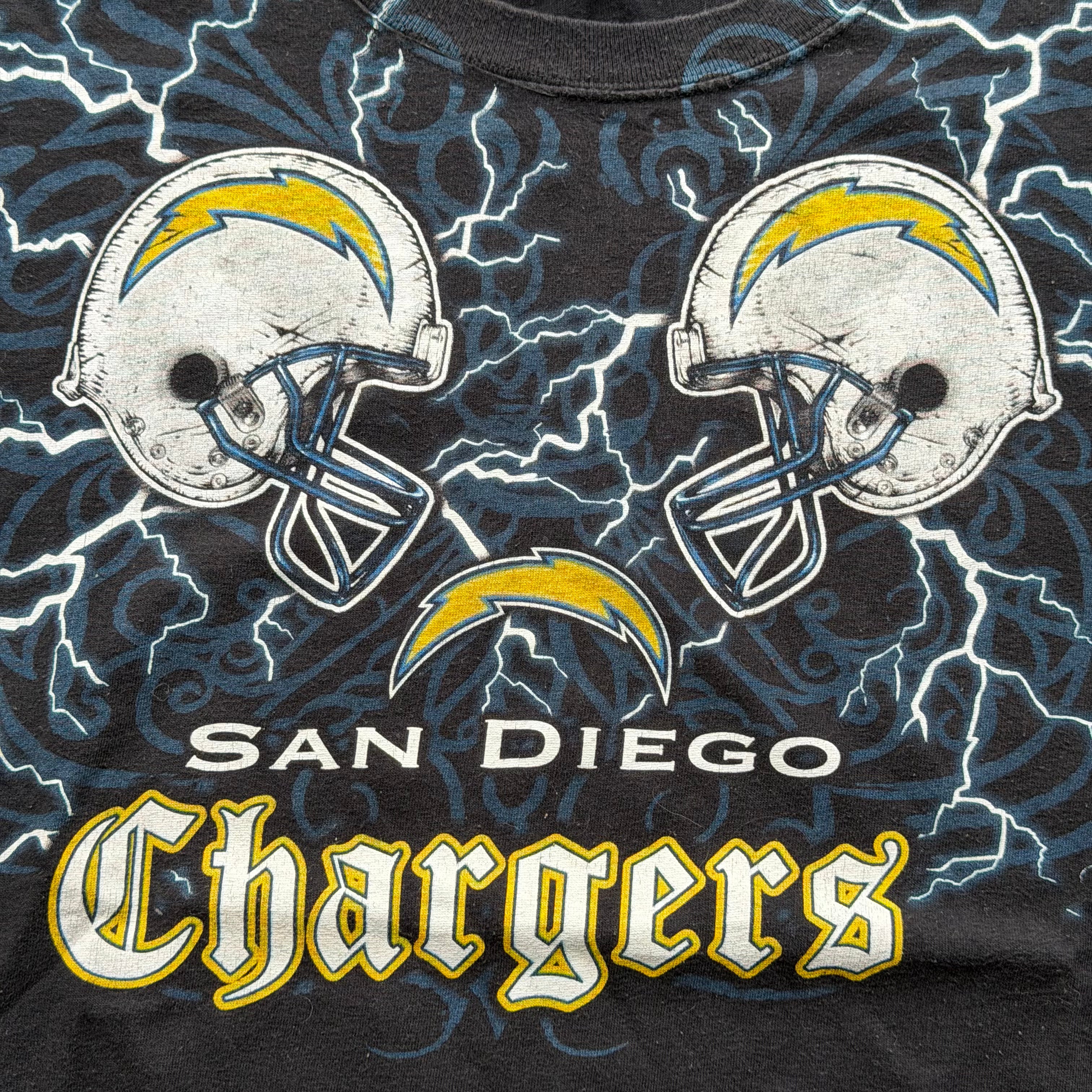 00'S CHARGERS Y2K HELMET LIGHTNING T-SHIRT (XL)