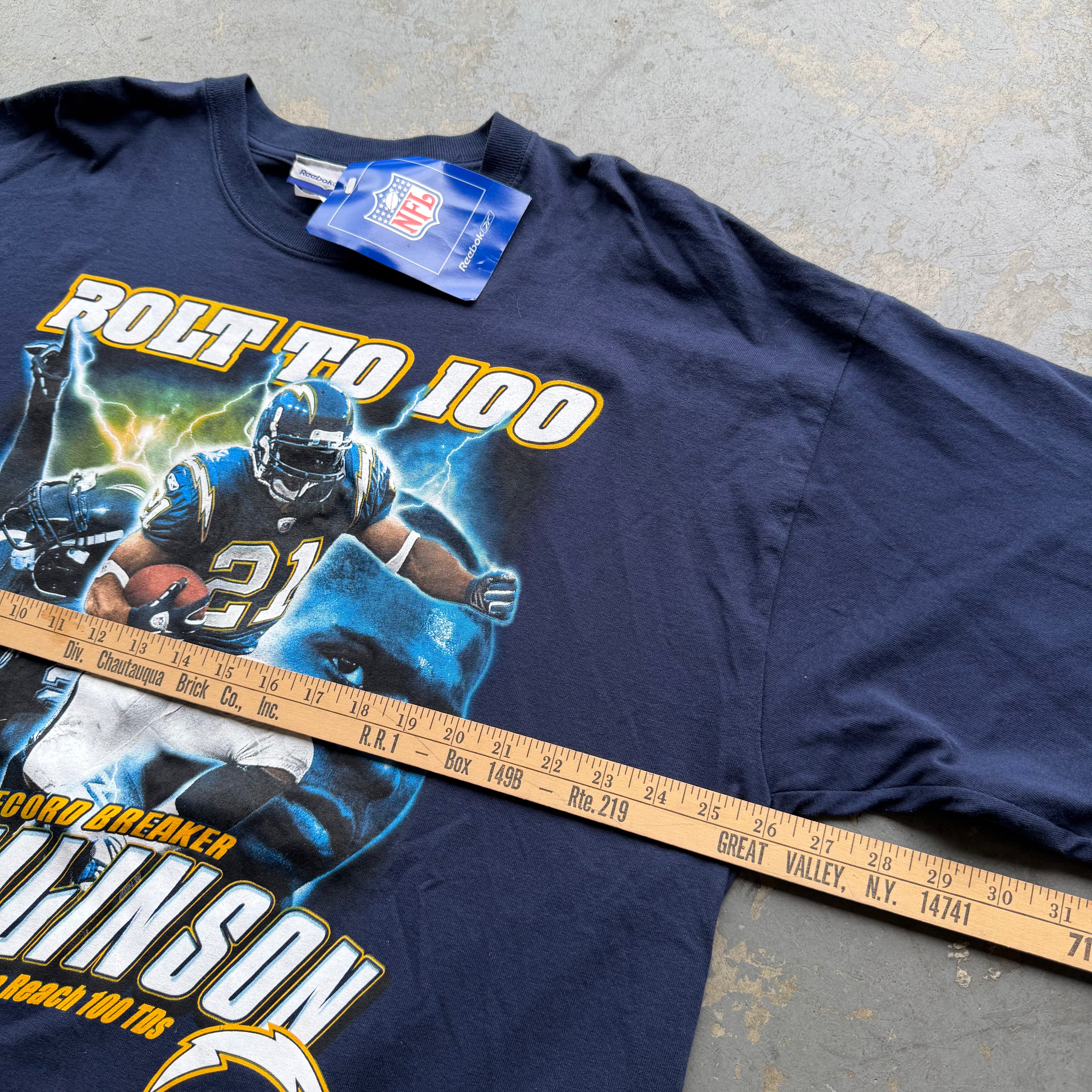 00'S CHARGERS LT BOLT TO 100 T-SHIRT (XL)