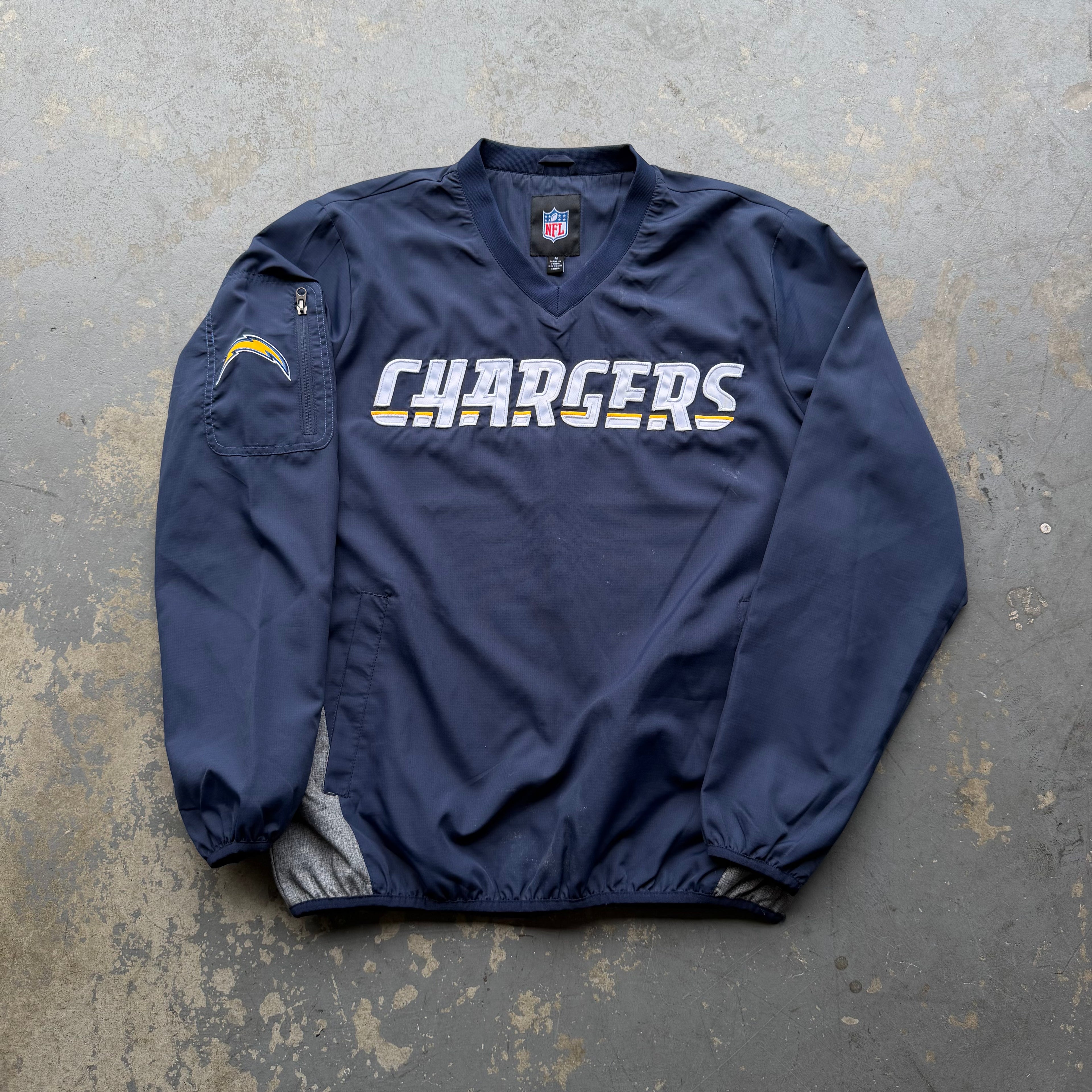 00'S CHARGERS NAVY BLUE PULLOVER WINDBREAKER (M)