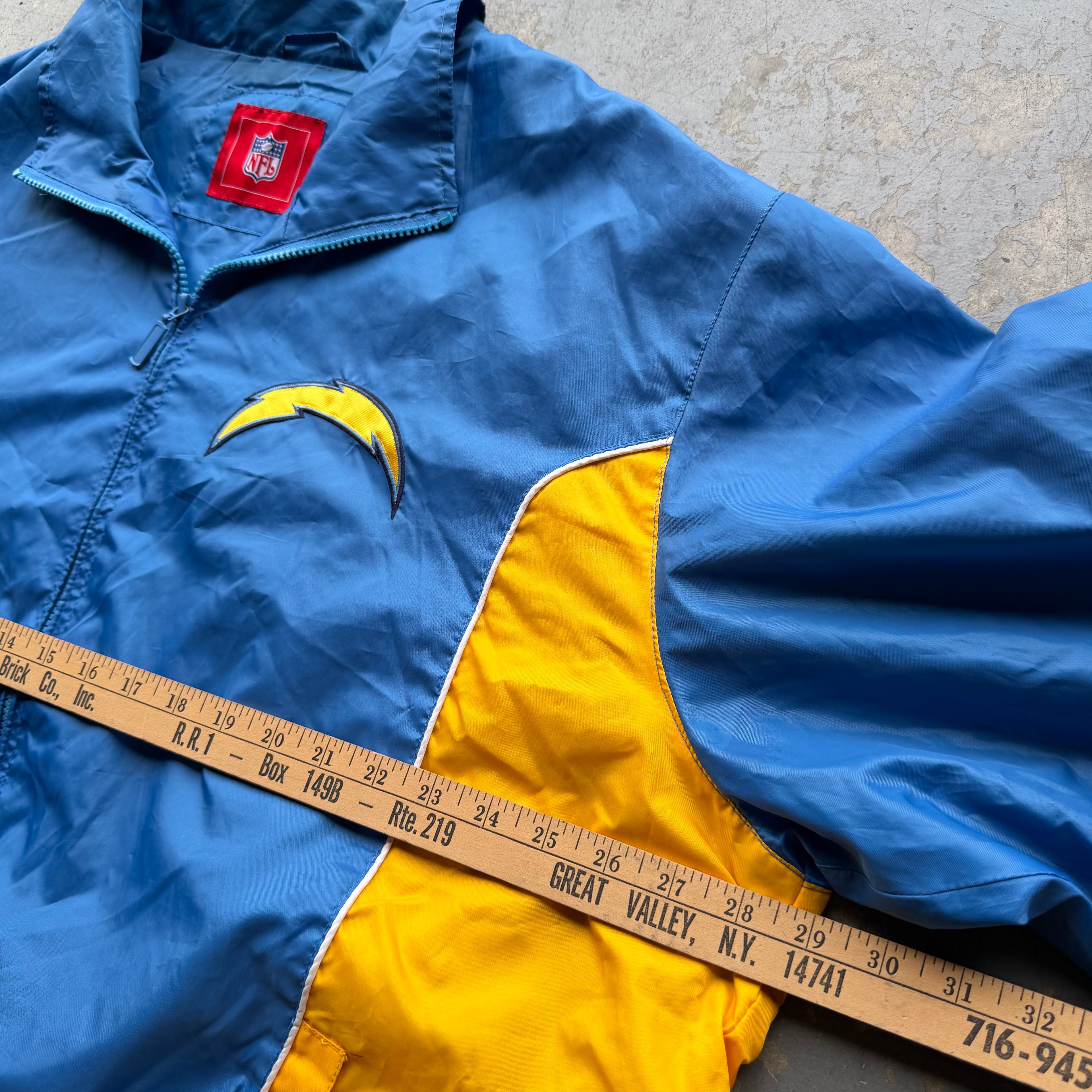 00'S CHARGERS POWDER BLUE NYLON ZIP UP JACKET (2XL)