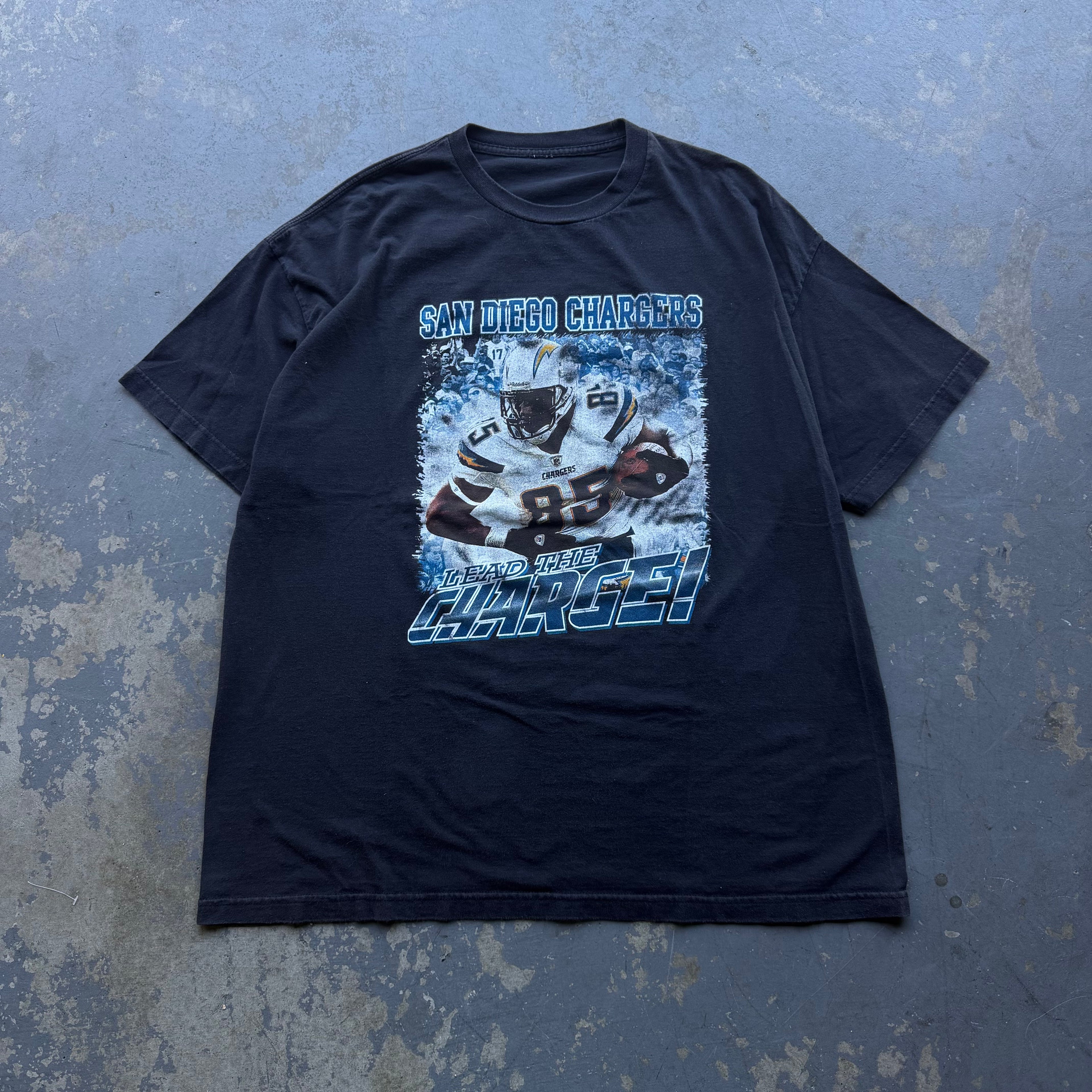 00'S CHARGERS ANTONIO GATES LEAD THE CHARGE TEE (XXL)