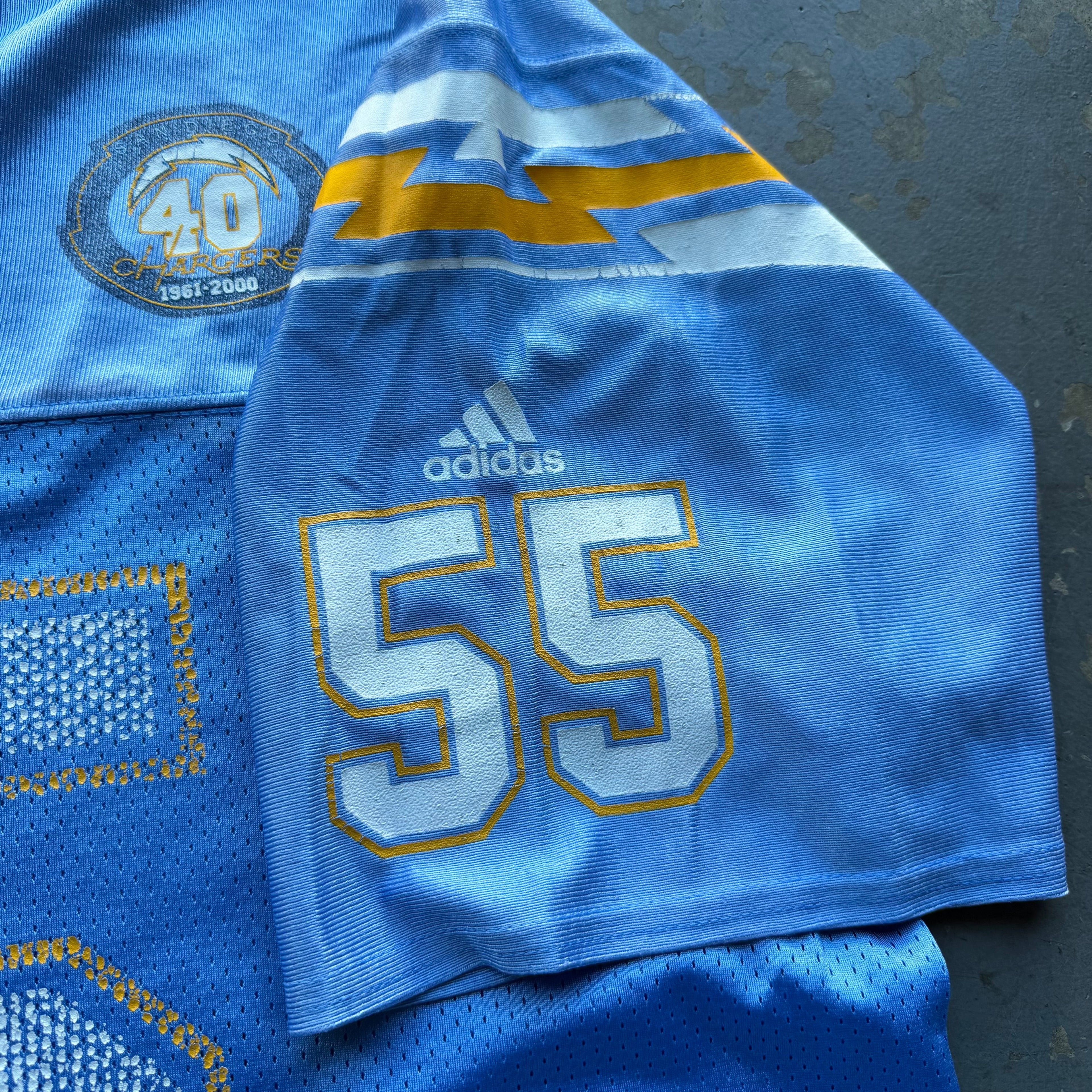 90’S JUNIOR SEAU CHARGERS ADIDAS POWDER BLUE 40TH ANNIVERSARY JERSEY (XXL)