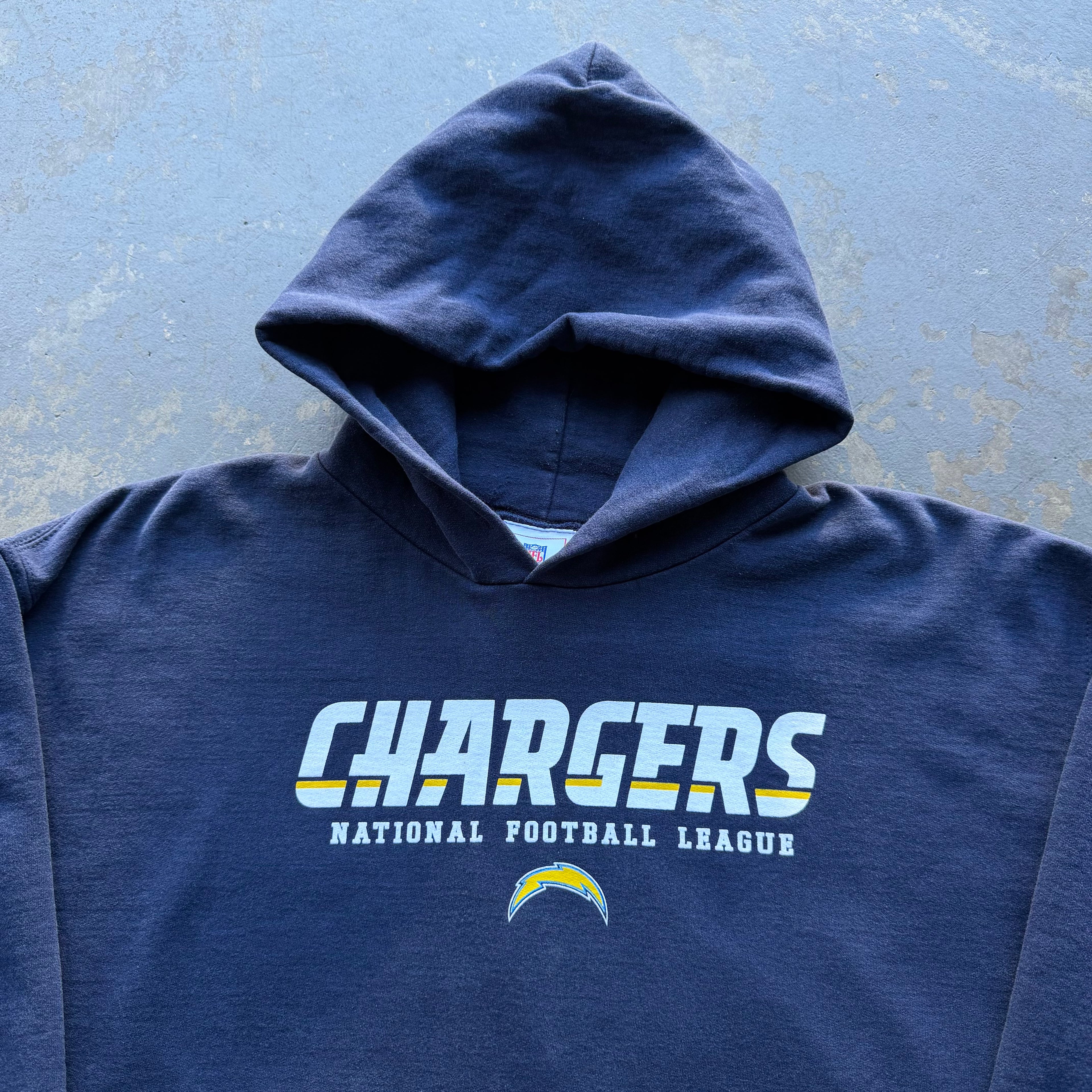 CHARGERS NATIONAL FOOTBALL LEAGUE NAVY BLUE HOODIE (L)