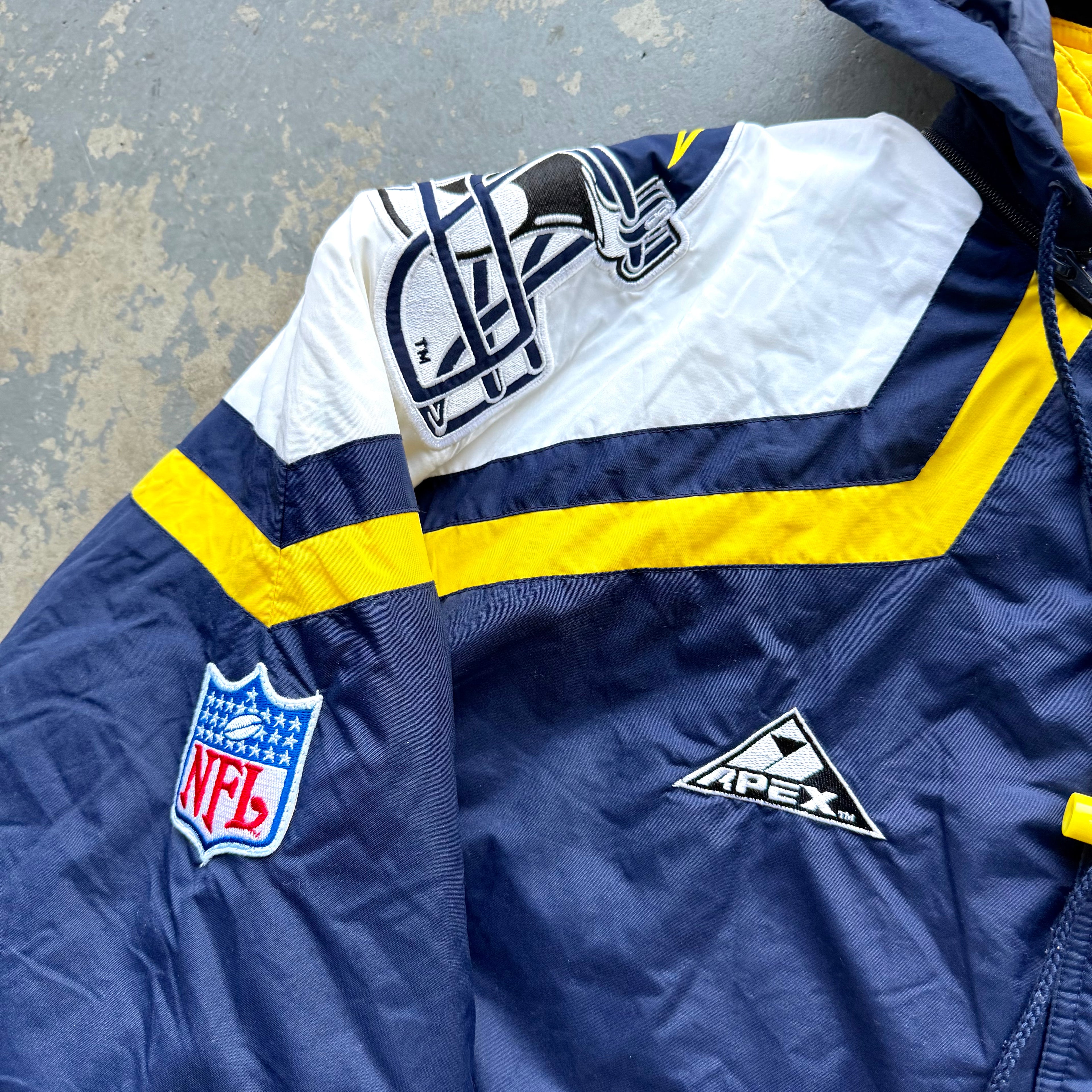90’S APEX CHARGERS PUFFER JACKET (XL)