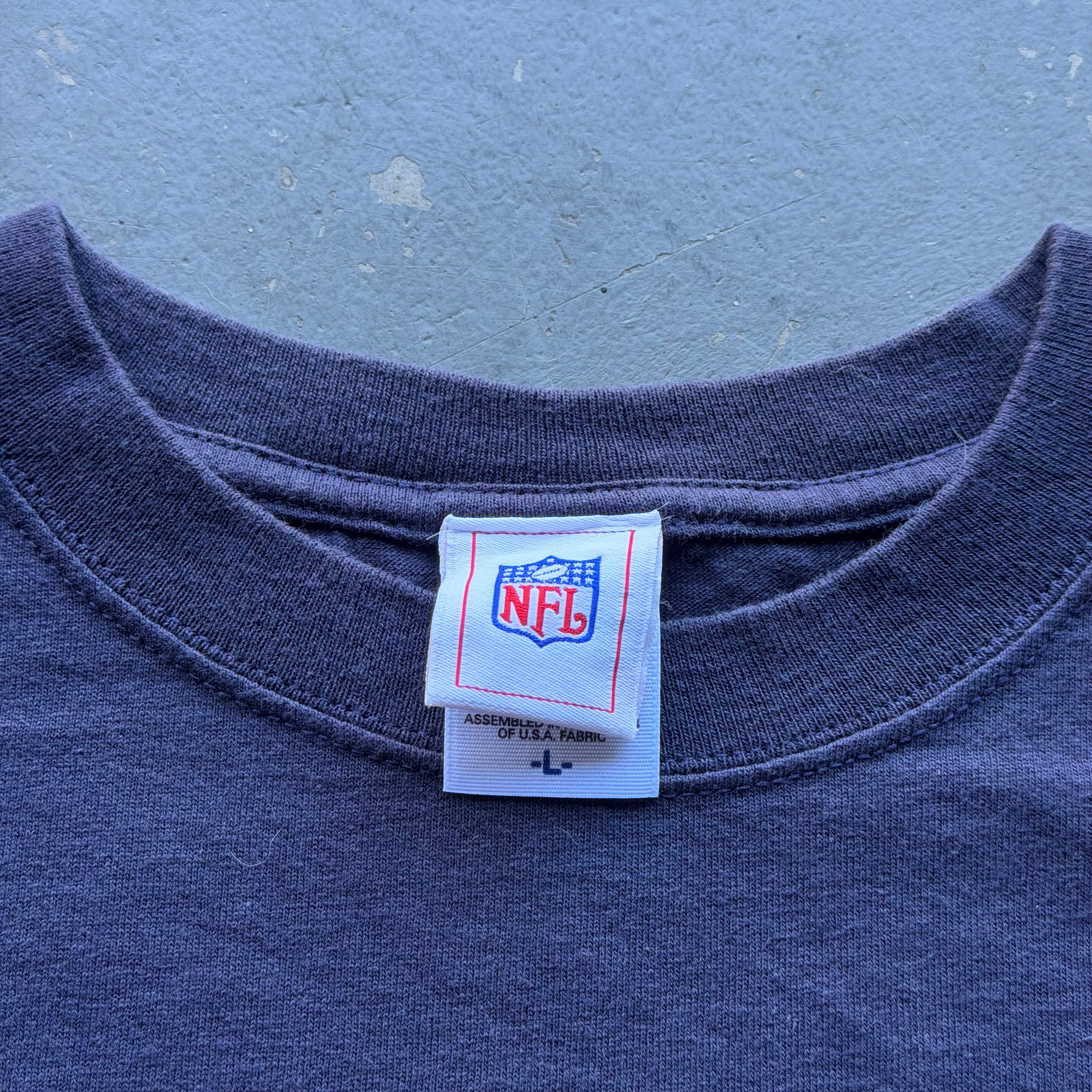 00’S CHARGERS SHAWNE MERRIMAN LINEBACKER TEE (L)