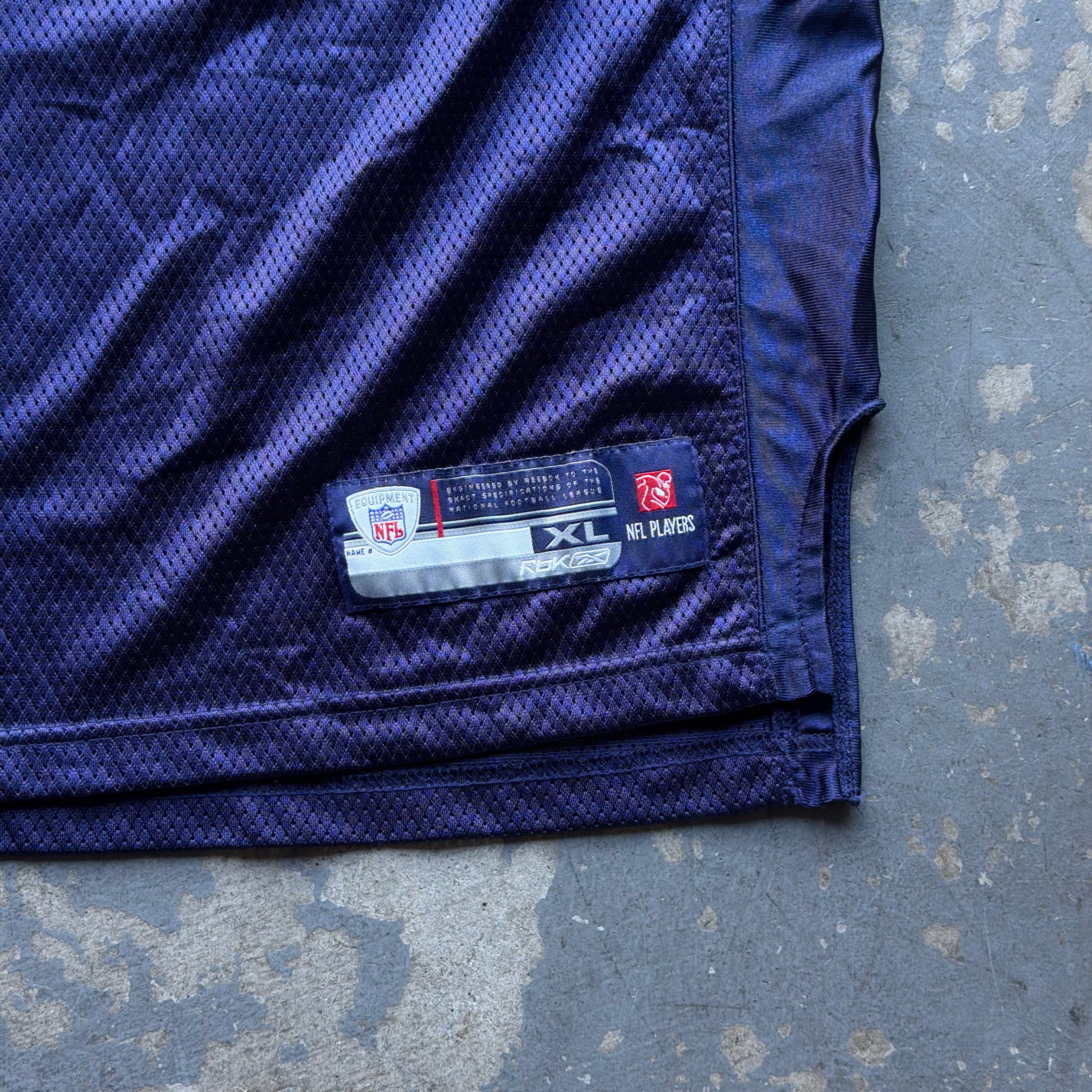 00’S REEBOK CHARGERS LADANIAN TOMLINSON NAVY BLUE JERSEY (XL)