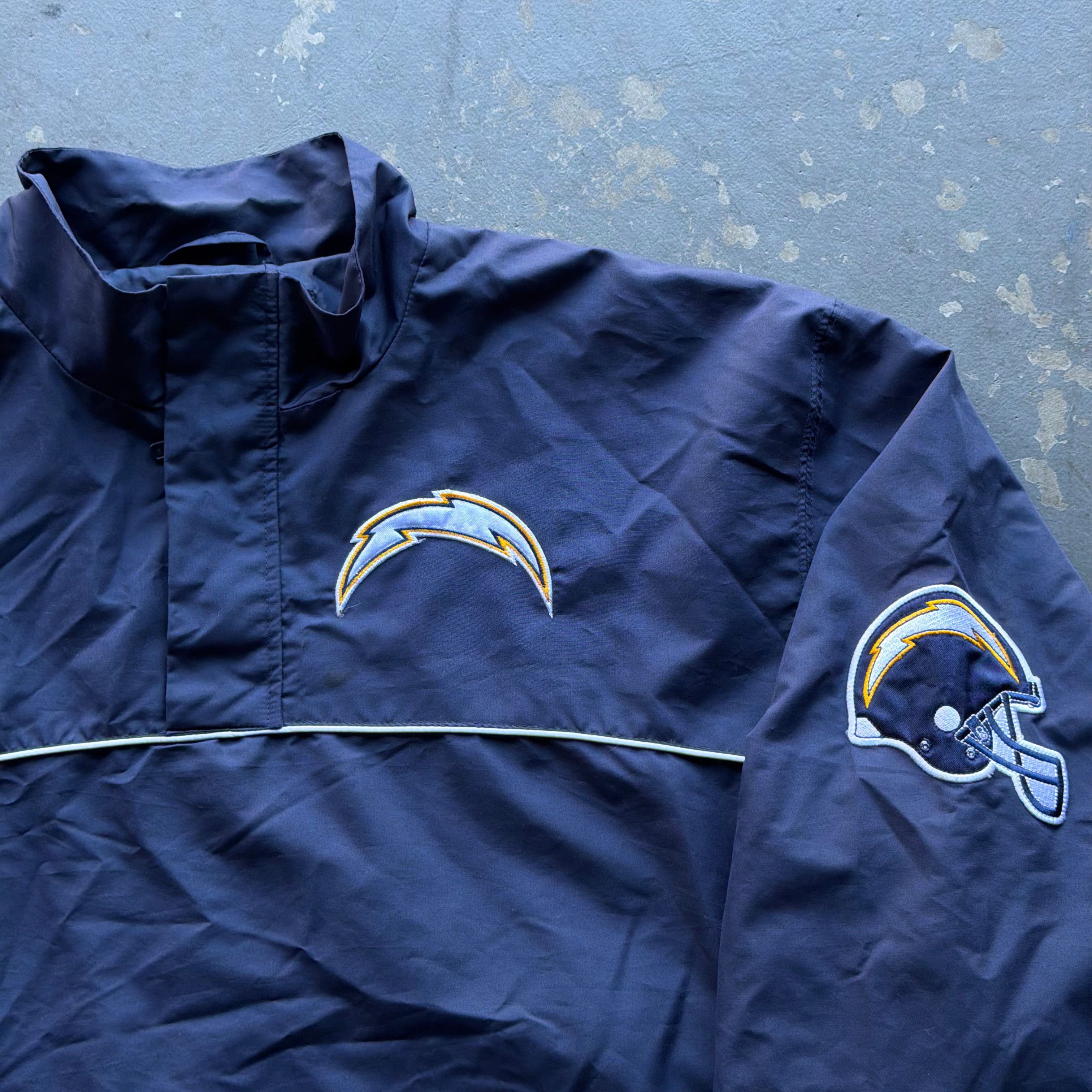 00’S CHARGERS QUARTER ZIP NYLON PULLOVER (XL)