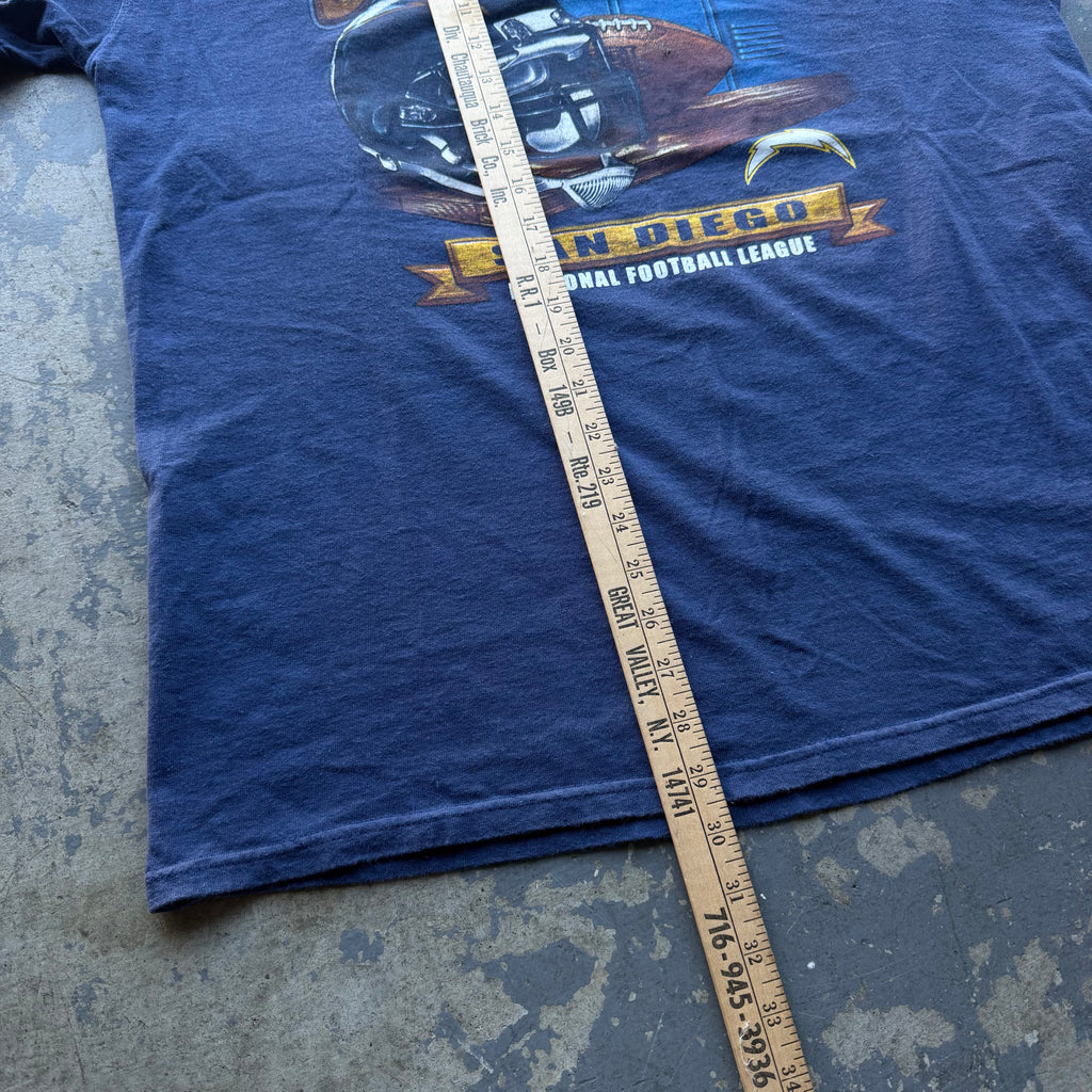 00'S CHARGERS LOCKER ROOM T-SHIRT (XL)