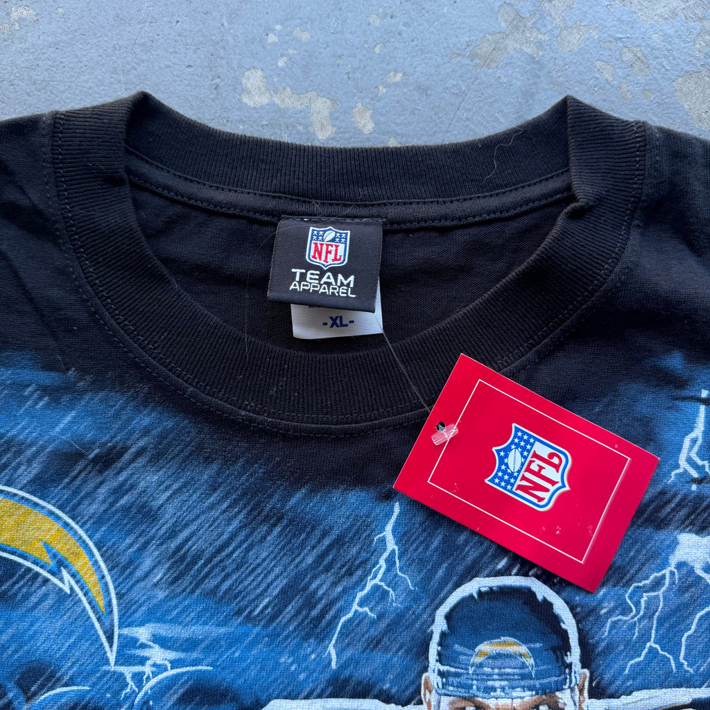 00'S CHARGERS LIGHTNING PLAYER T-SHIRT (XL)