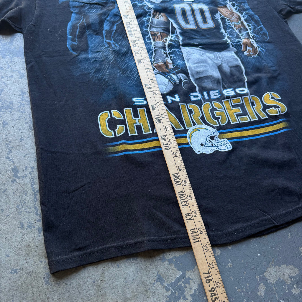 00'S CHARGERS LIGHTNING PLAYER T-SHIRT (XL)