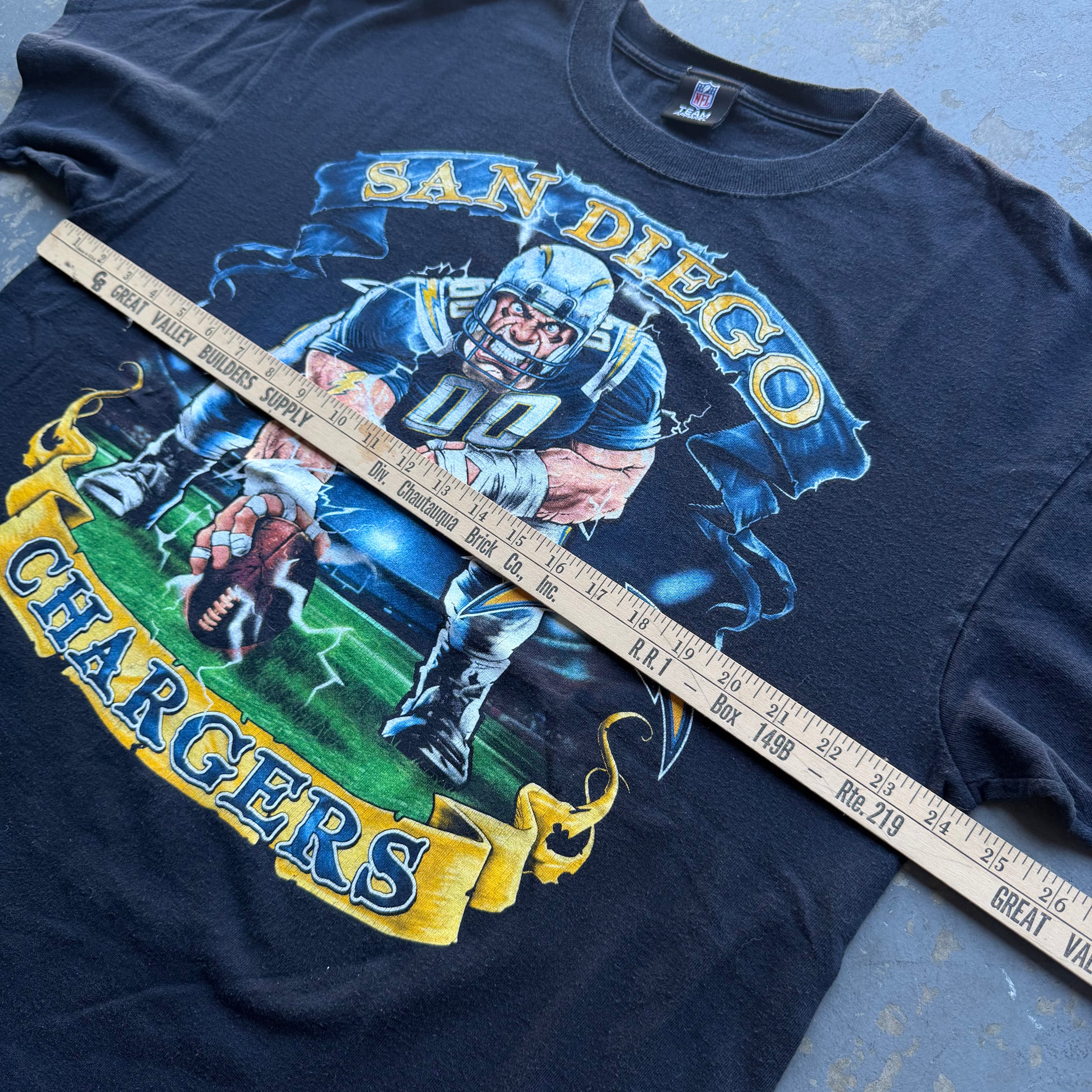 00'S CHARGERS FOOTBALL PLAYER T-SHIRT (XL)