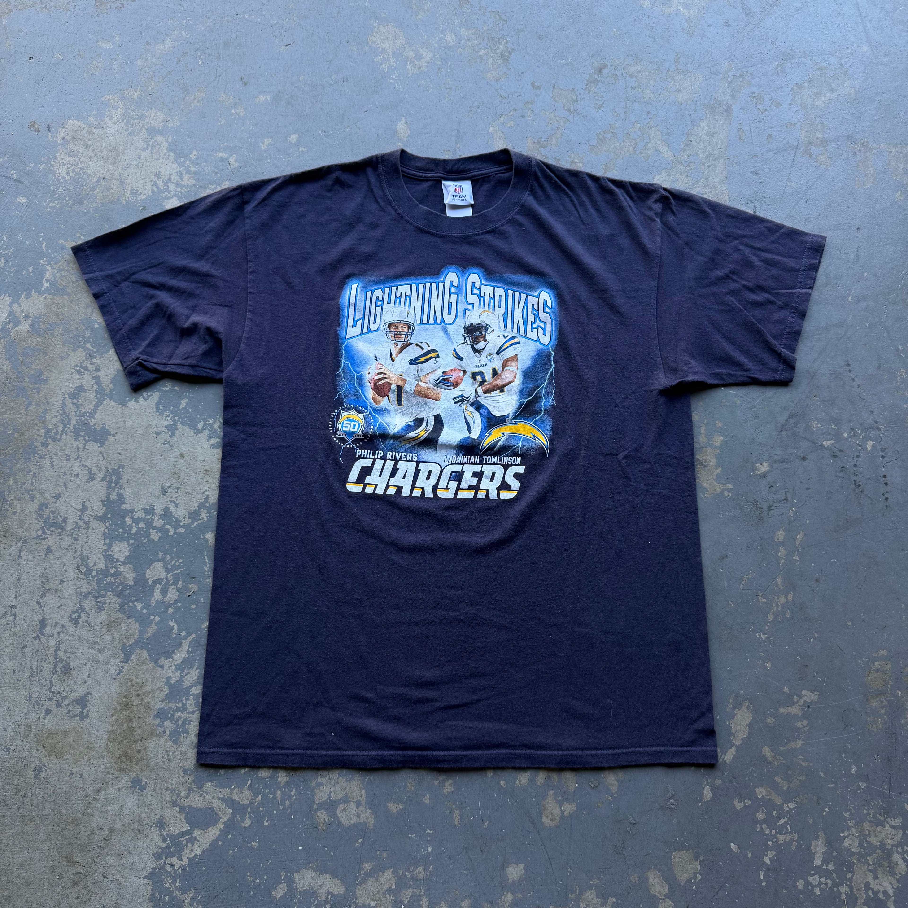 00'S CHARGERS LIGHTNING STRIKES T-SHIRT (XL)