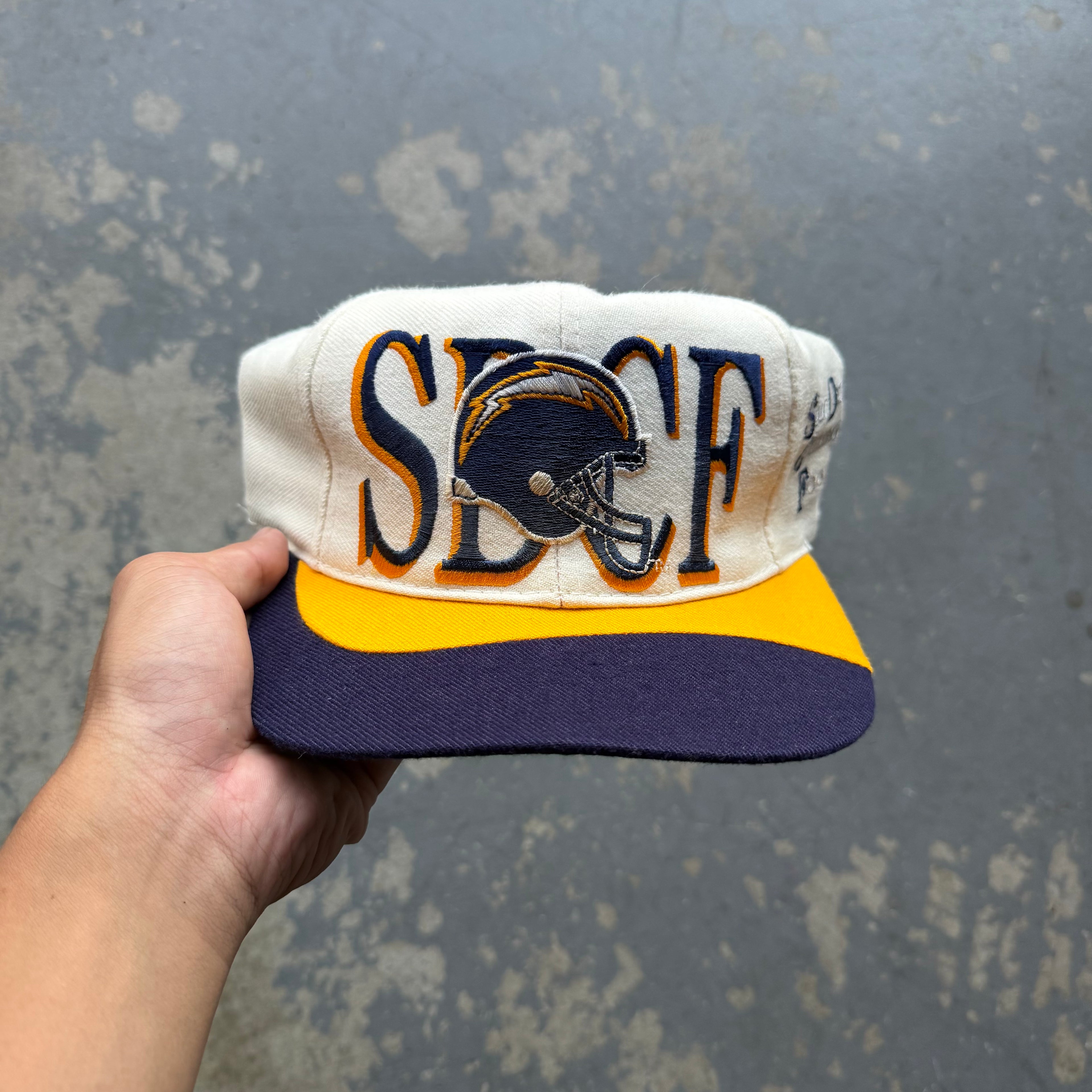 90'S CHARGERS SDCF HAT (OS)