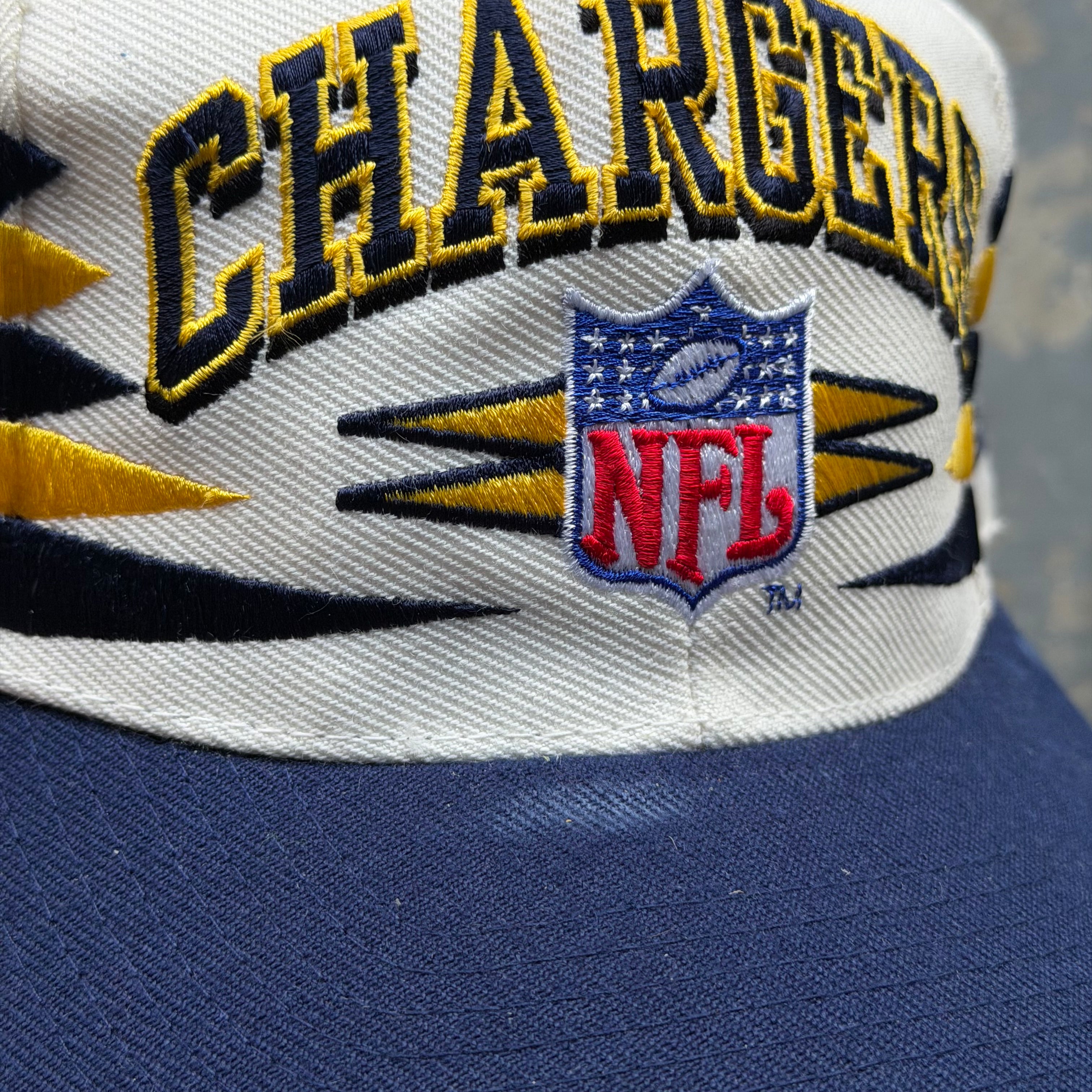 90'S CHARGERS LOGO ATHLETIC DIAMOND CUT HAT (OS)