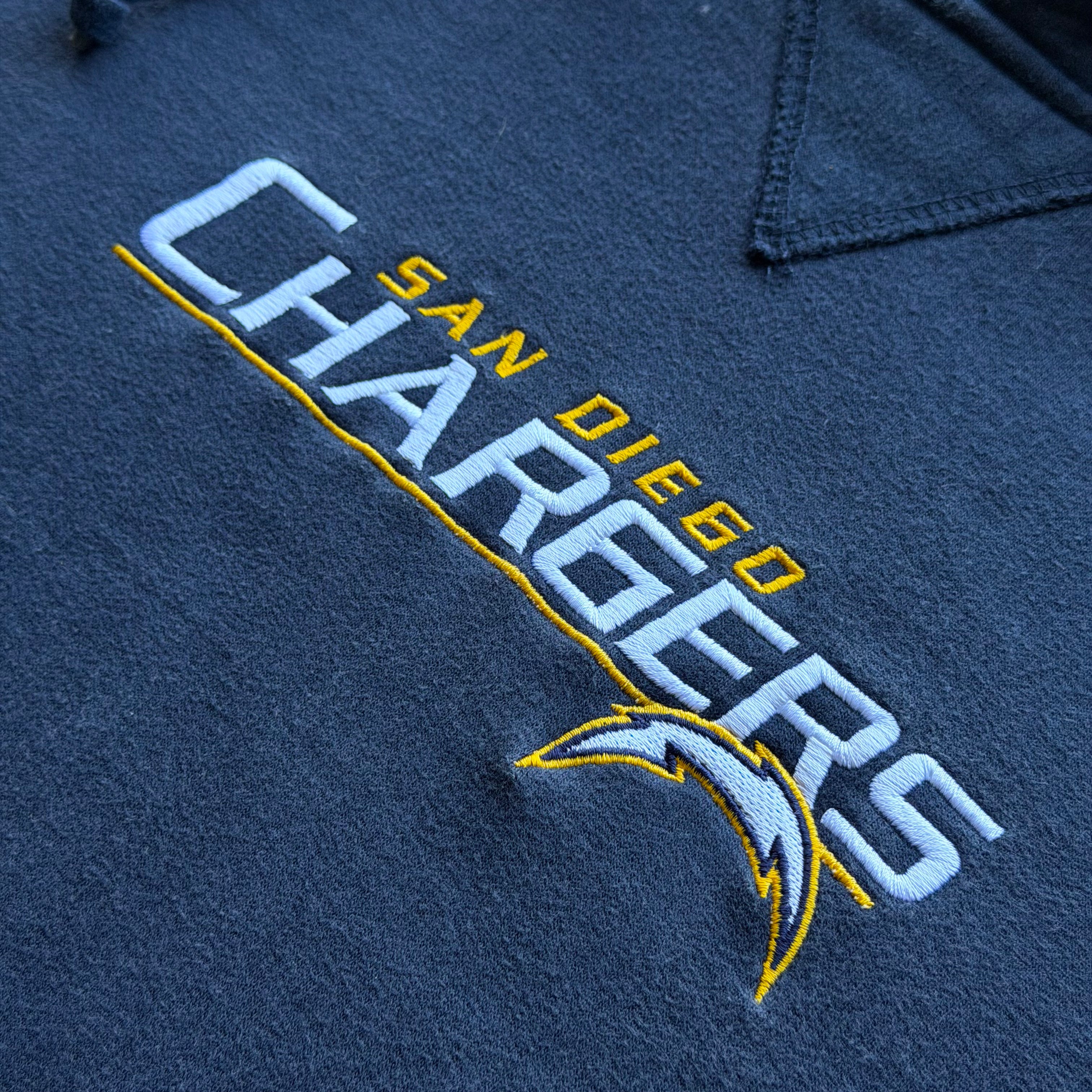 00'S CHARGERS SAN DIEGO EMBROIDERED HOODIE (XL)