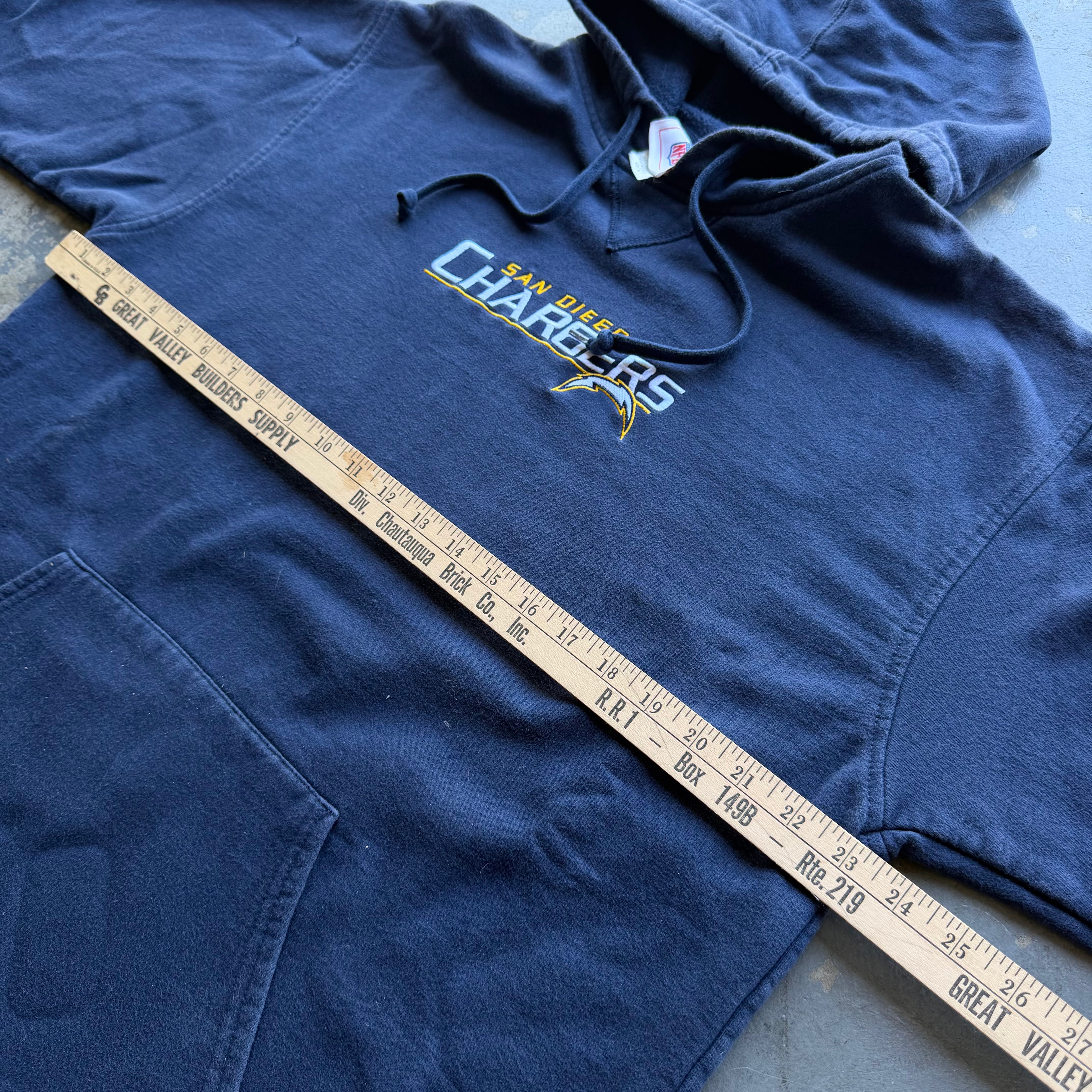 00'S CHARGERS SAN DIEGO EMBROIDERED HOODIE (XL)