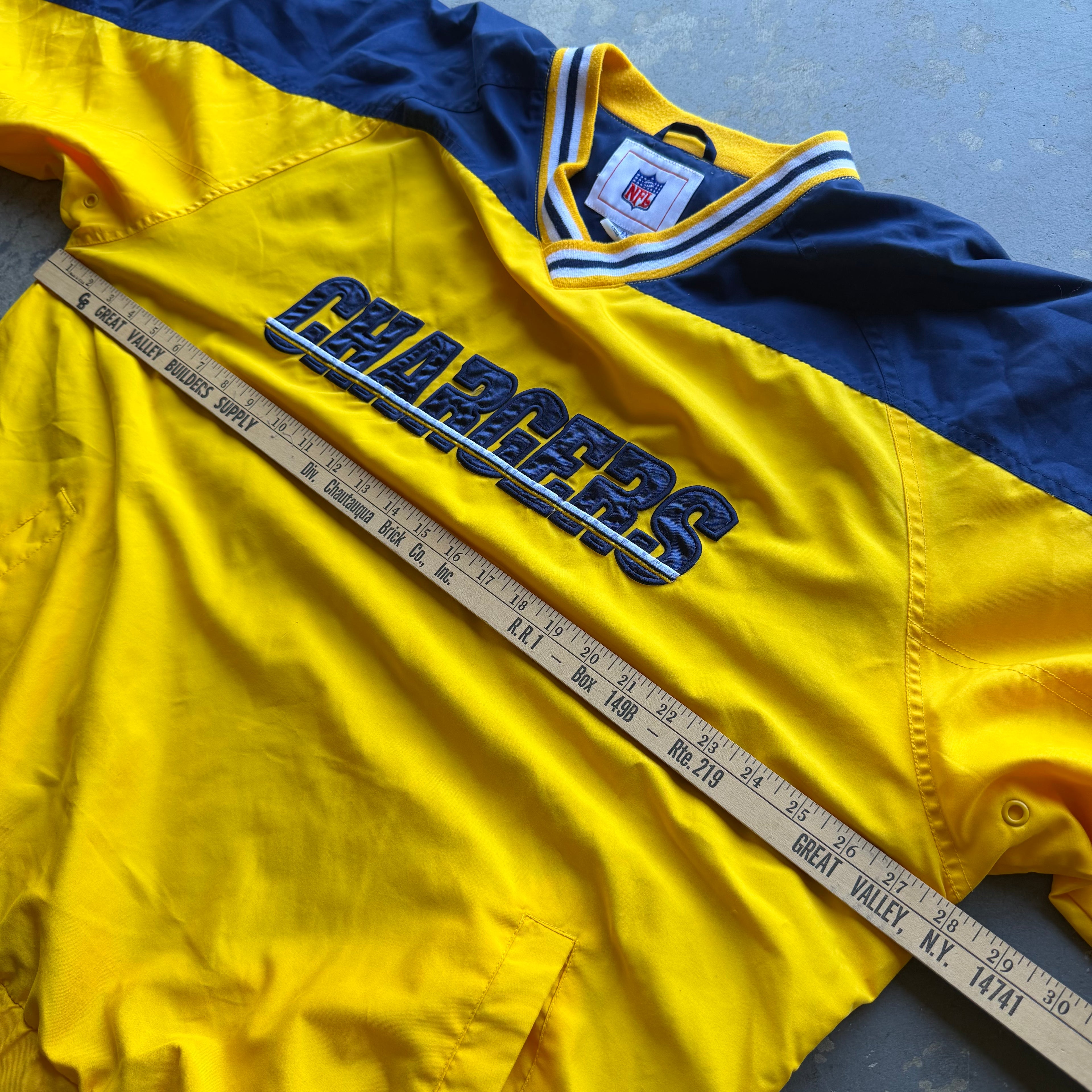 00'S CHARGERS YELLOW PULLOVER WINDBREAKER (XL)