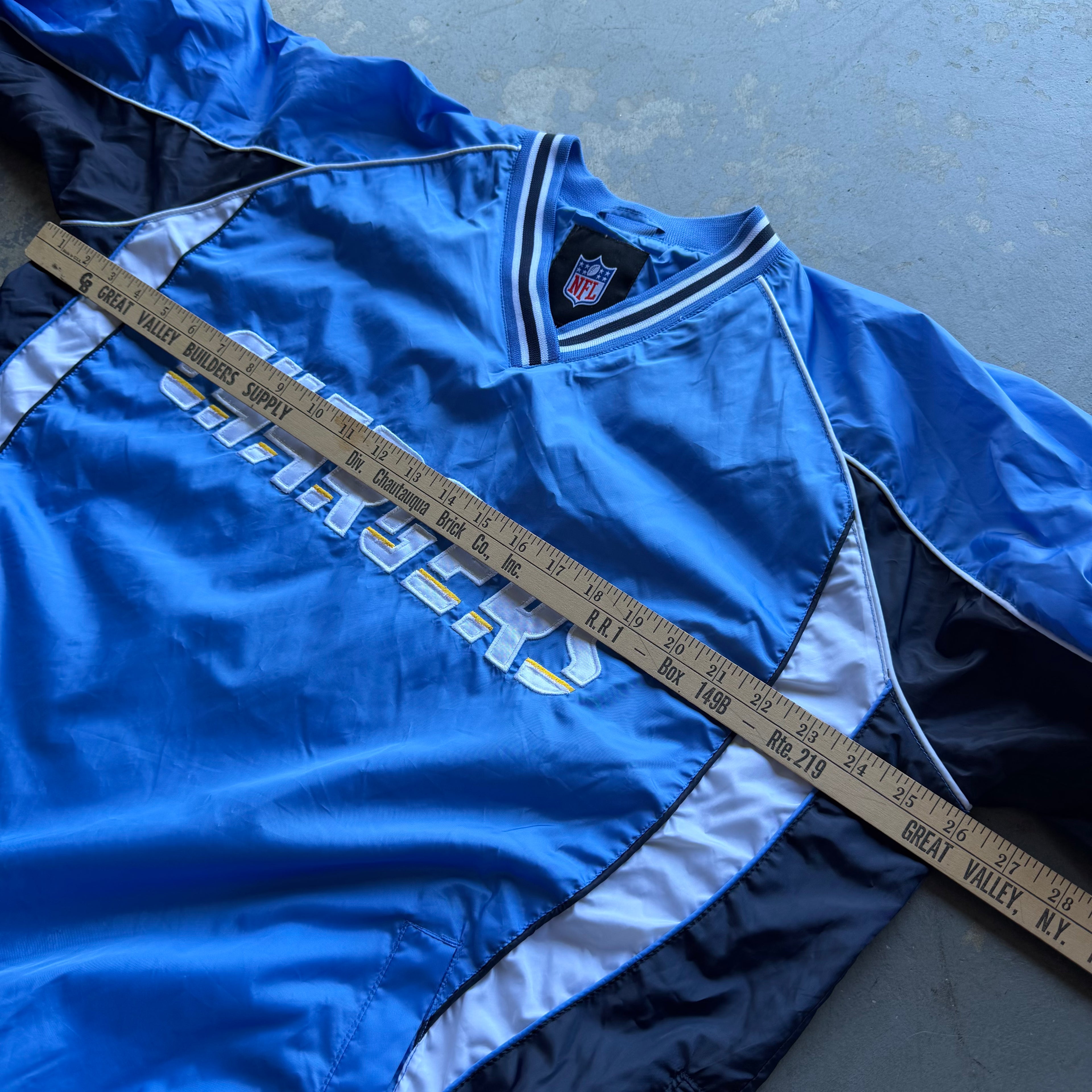 CHARGERS POWDER BLUE PULLOVER WINDBREAKER (L)