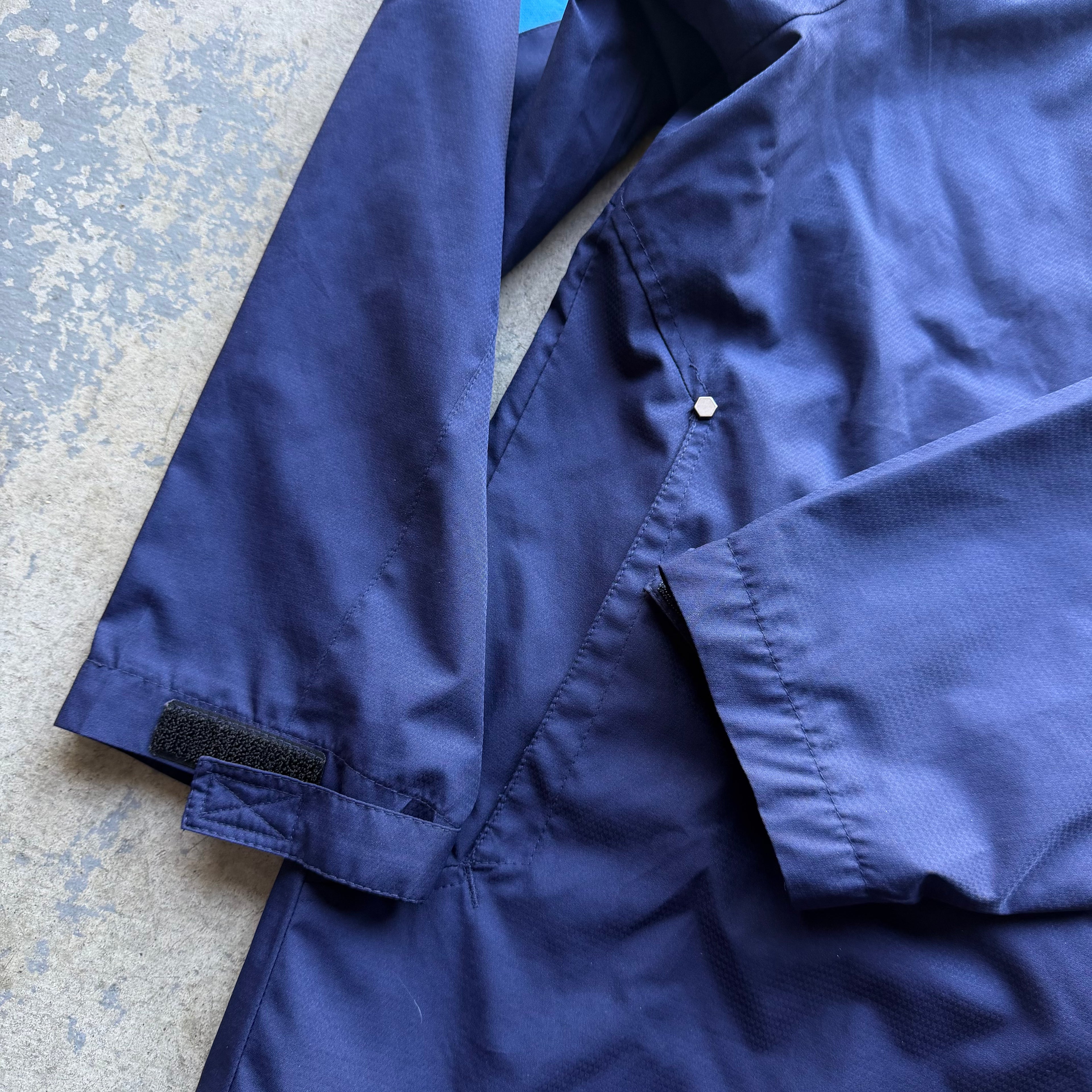 00'S CHARGERS NFL REEBOK NYLON JACKET (XL)