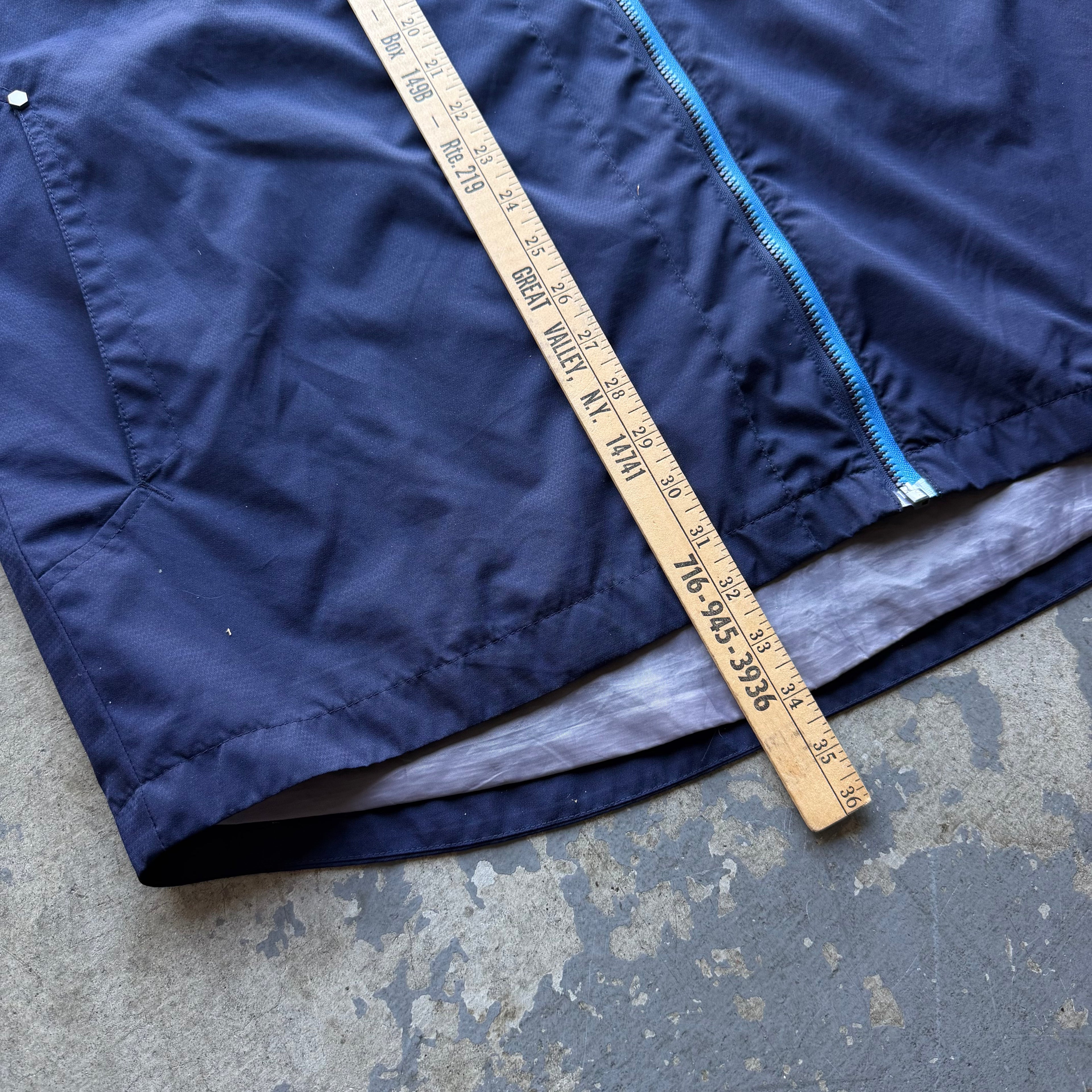 00'S CHARGERS NFL REEBOK NYLON JACKET (XL)
