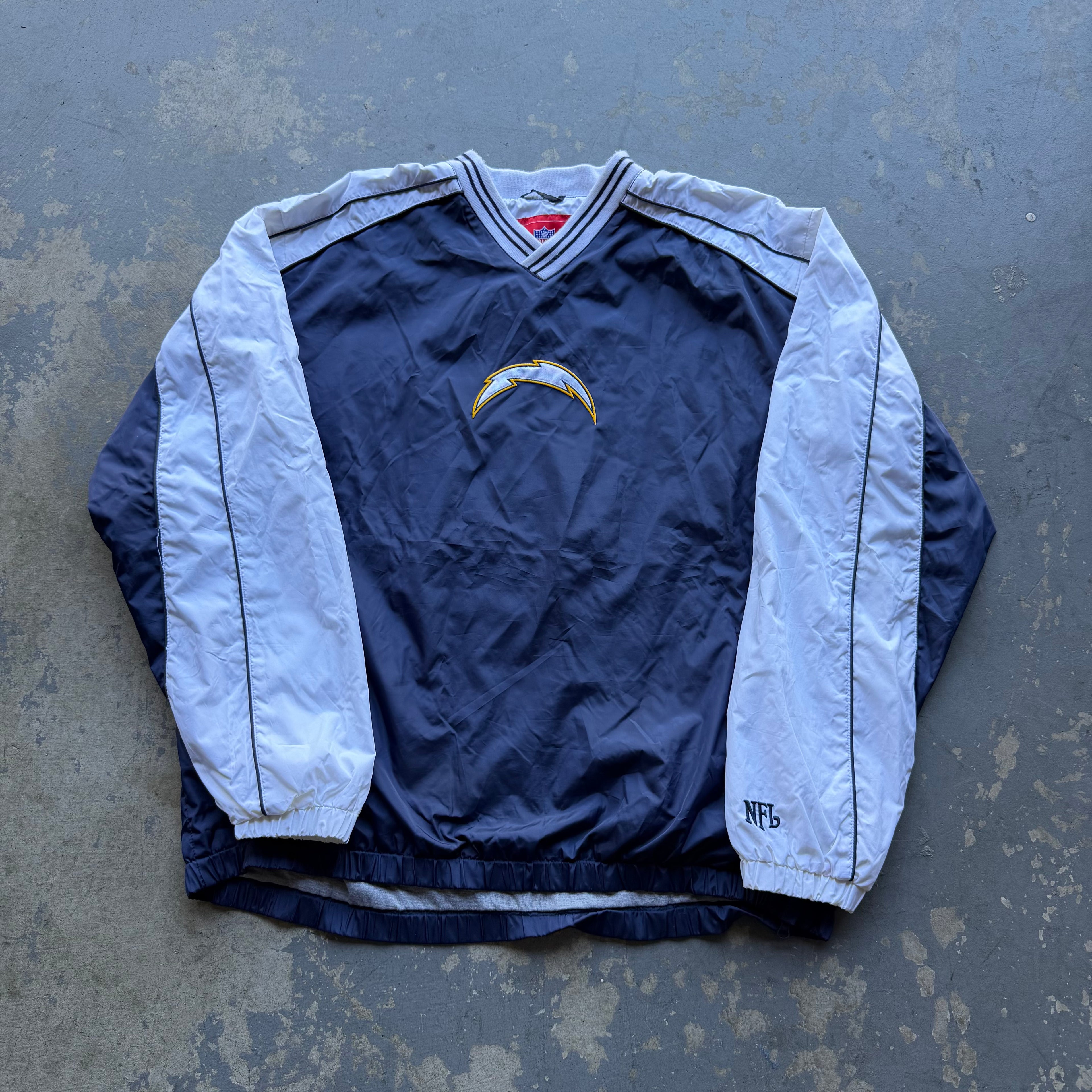 00'S CHARGERS TWO TONE NFL NYLON PULLOVER WINDBREAKER (XL)