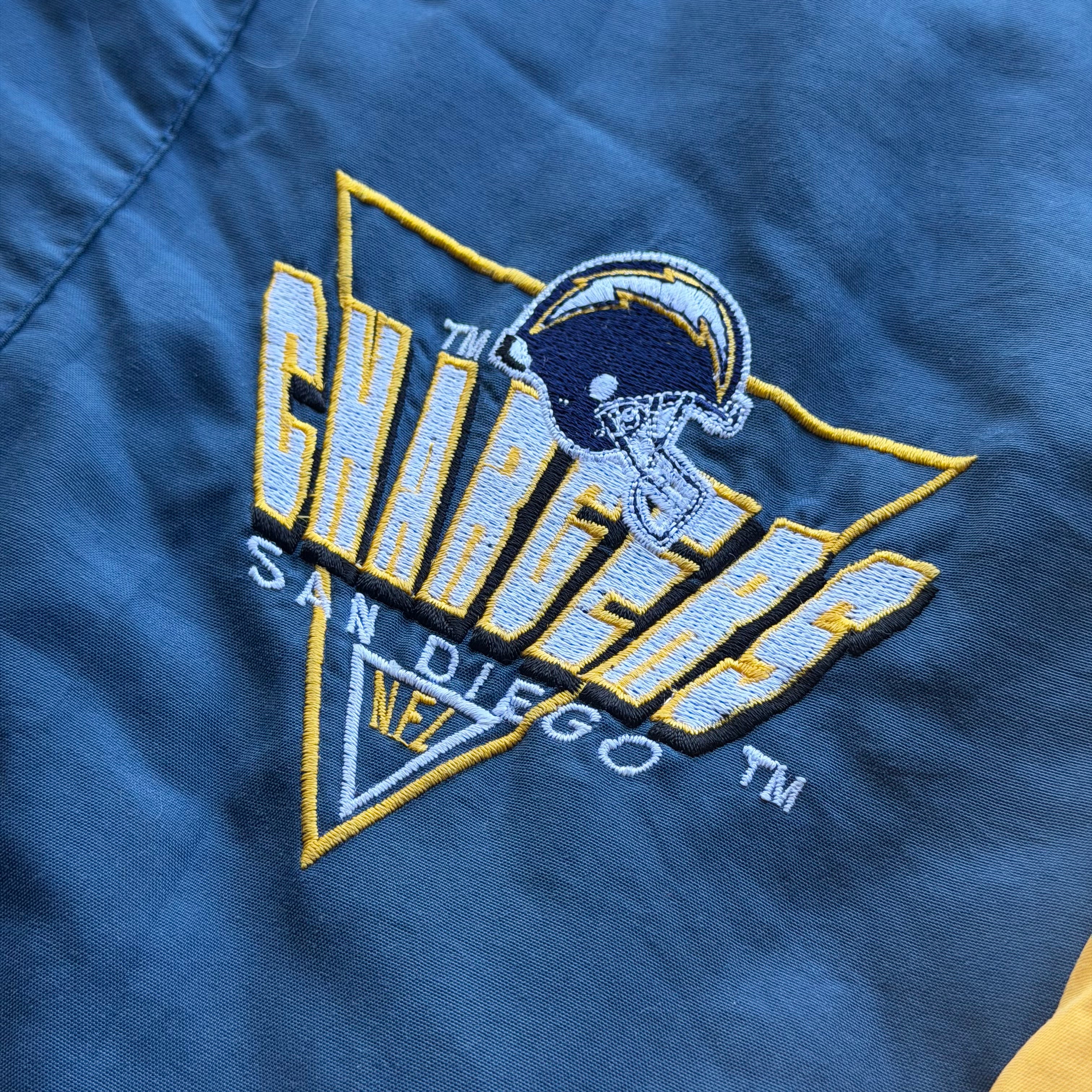 90'S CHARGERS LOGO 7 PUFFER JACKET (M)