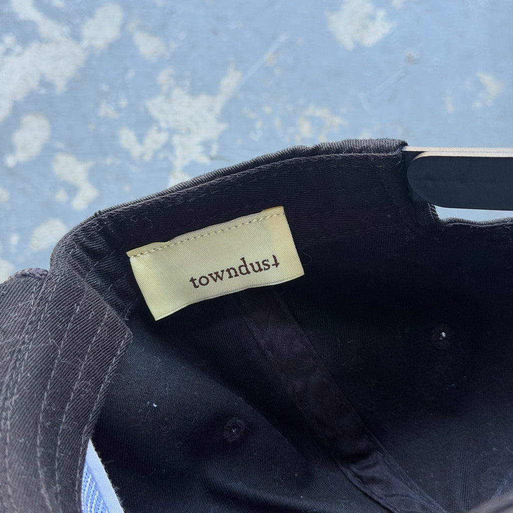 PADRES BLURRED SD LOGO HAT (OS)