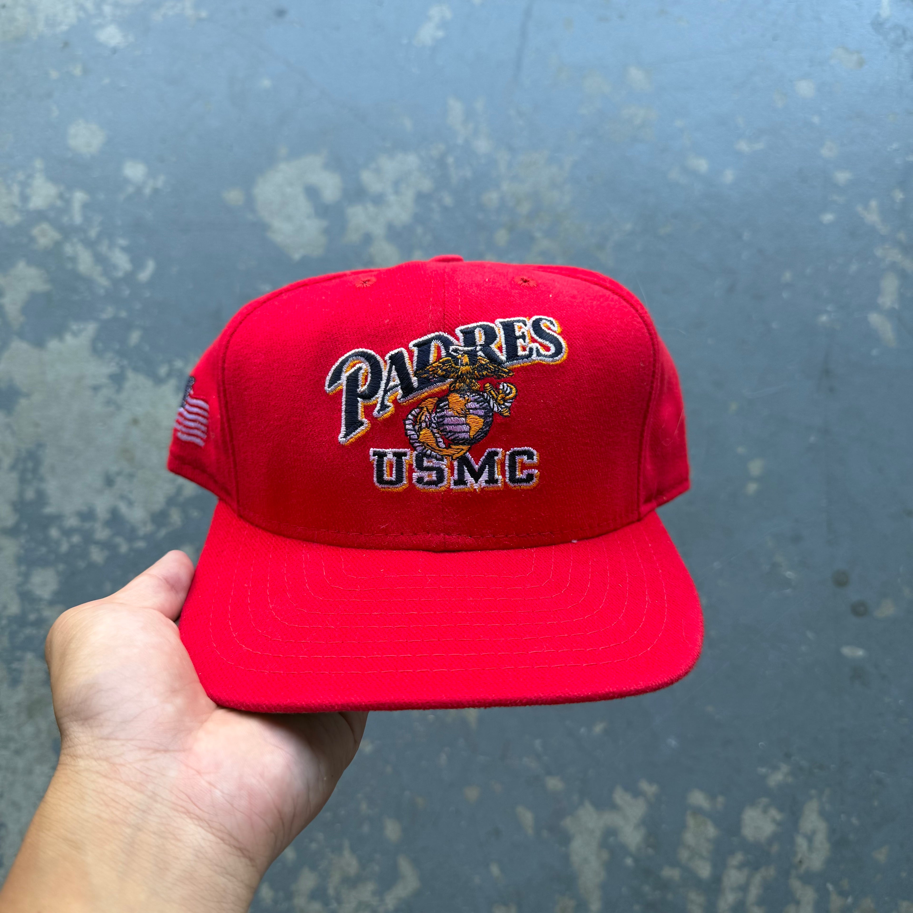 90'S PADRES NEW ERA USMC HAT (OS)