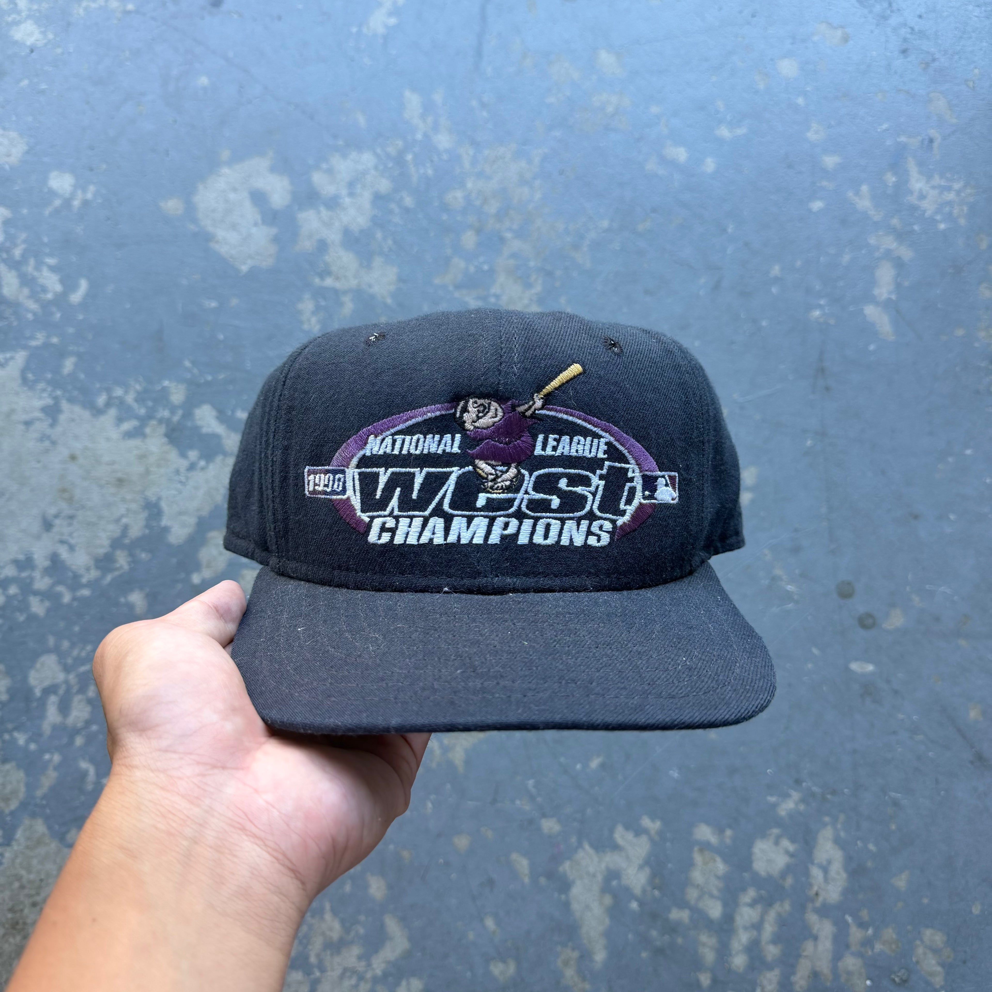1998 PADRES WEST CHAMPIONS FRIAR HAT (OS)