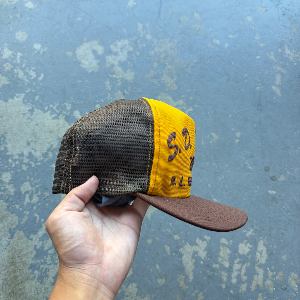 1984 PADRES N.L WEST CHAMPS TRUCKER HAT (OS)
